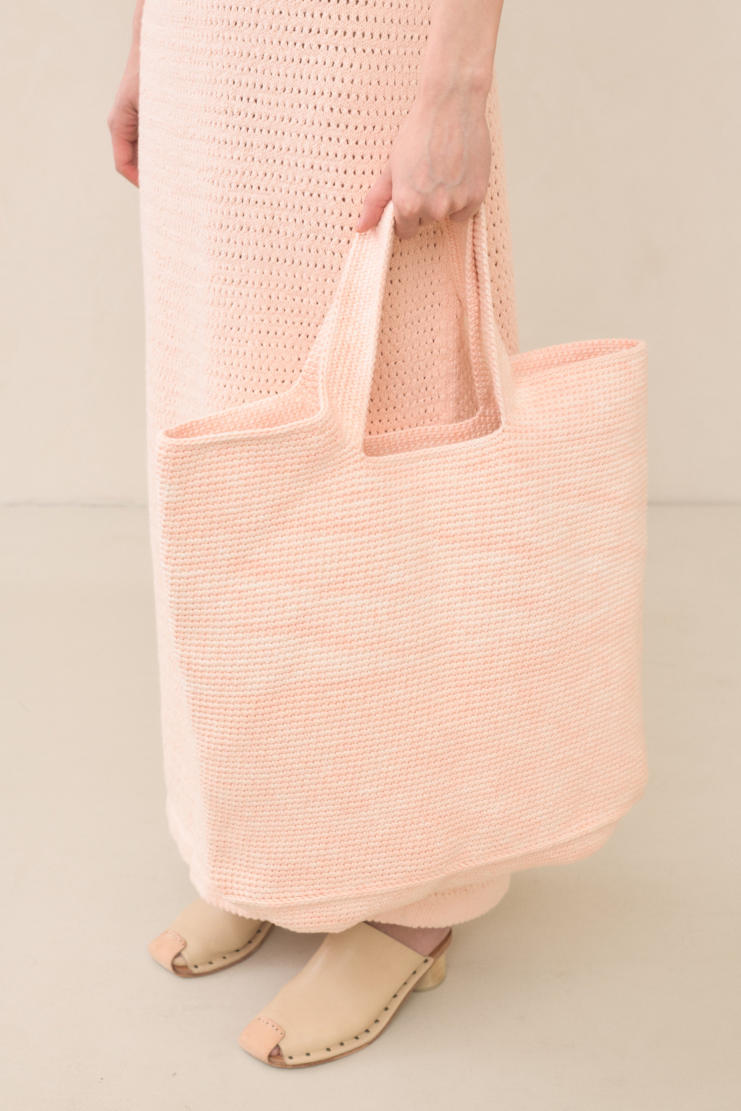 OVAL TOTE