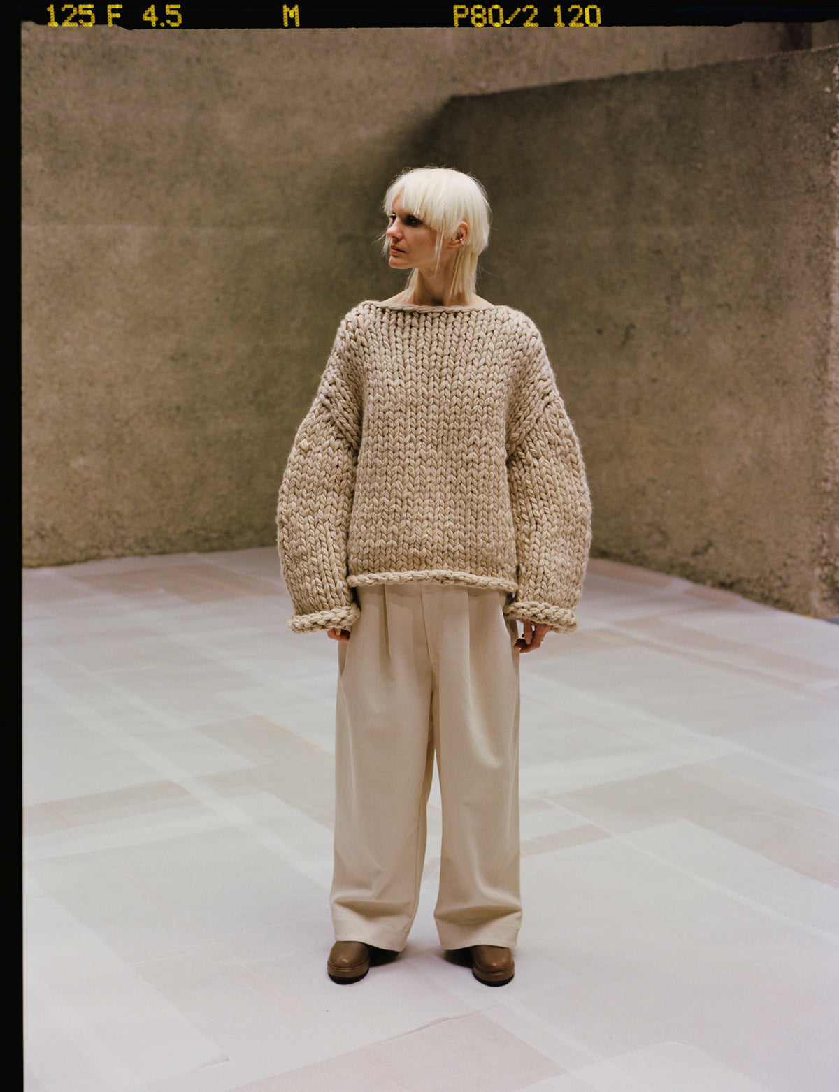 AW23 // 005