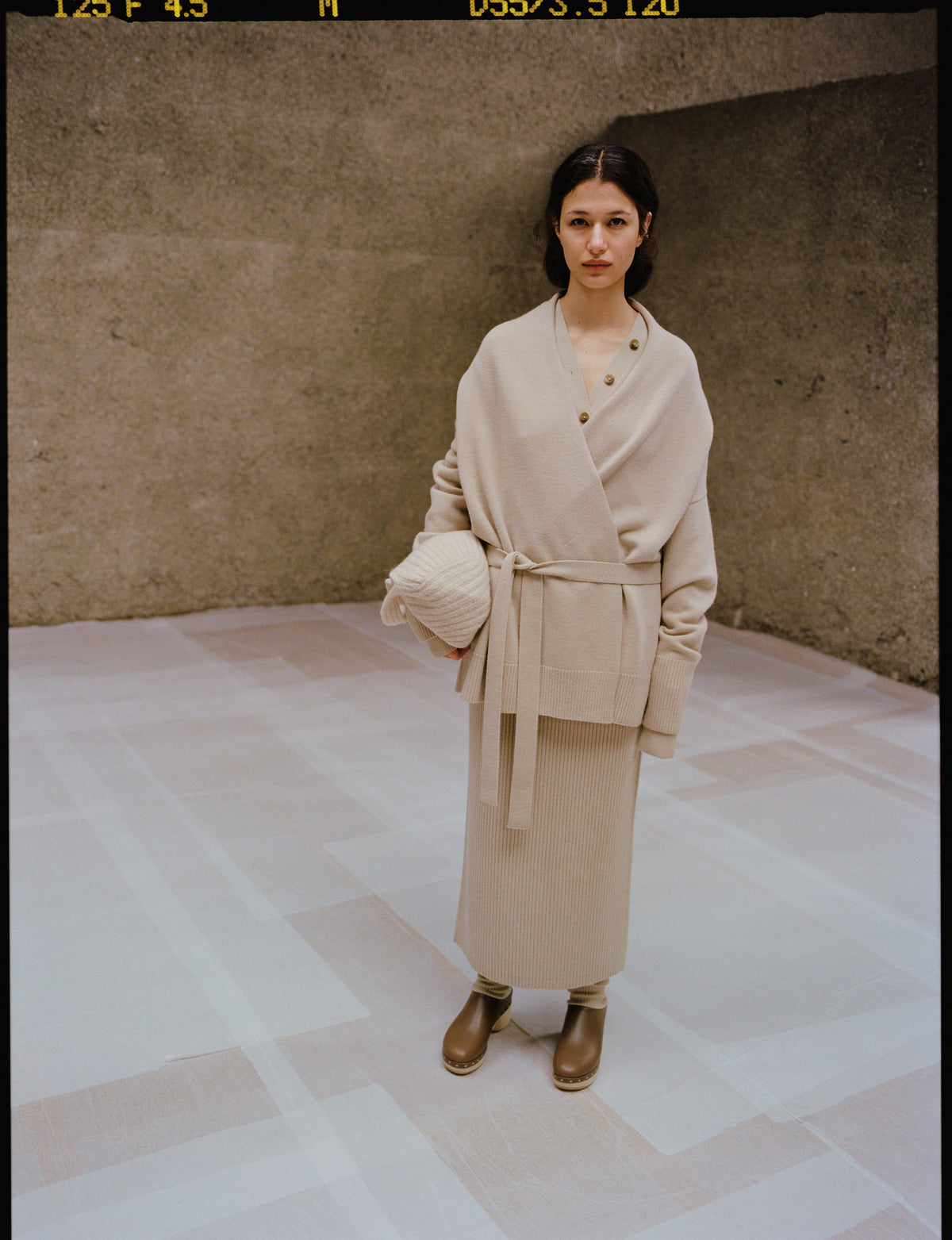 AW23 // 010