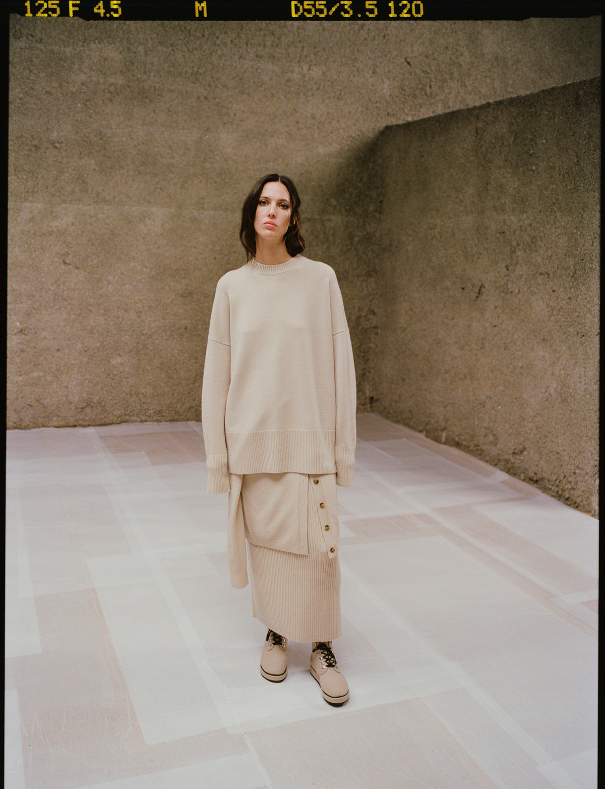 AW23 // 012