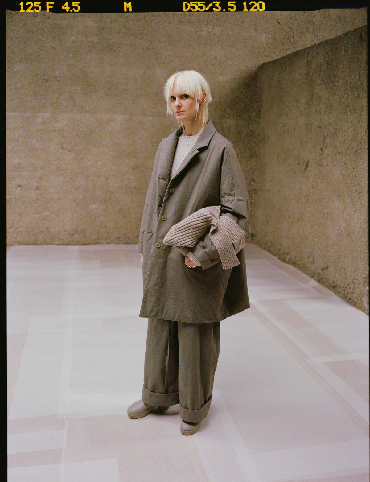 AW23 // 016
