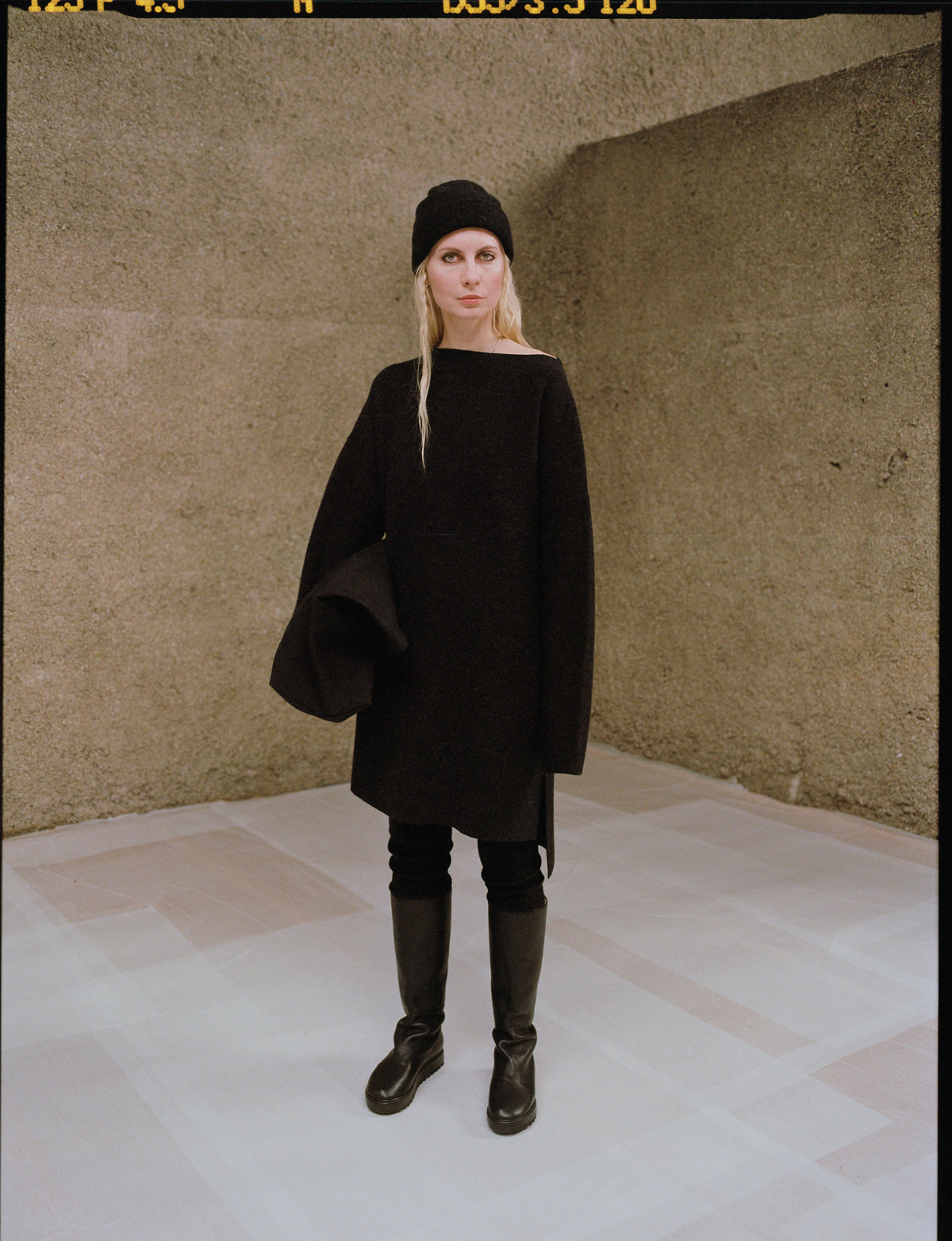 AW23 // 031