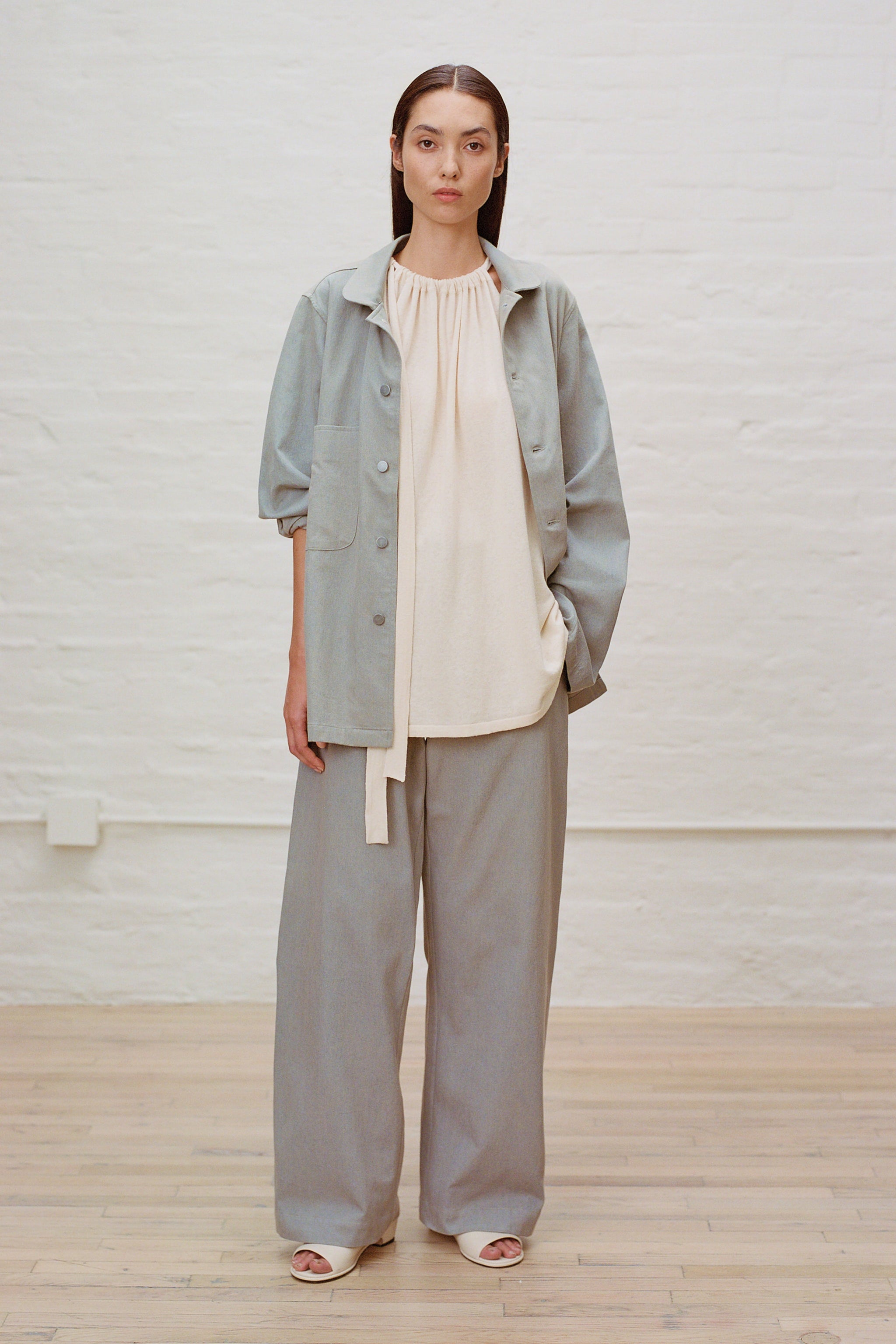 Lauren Manoogian - SPF25 // 37