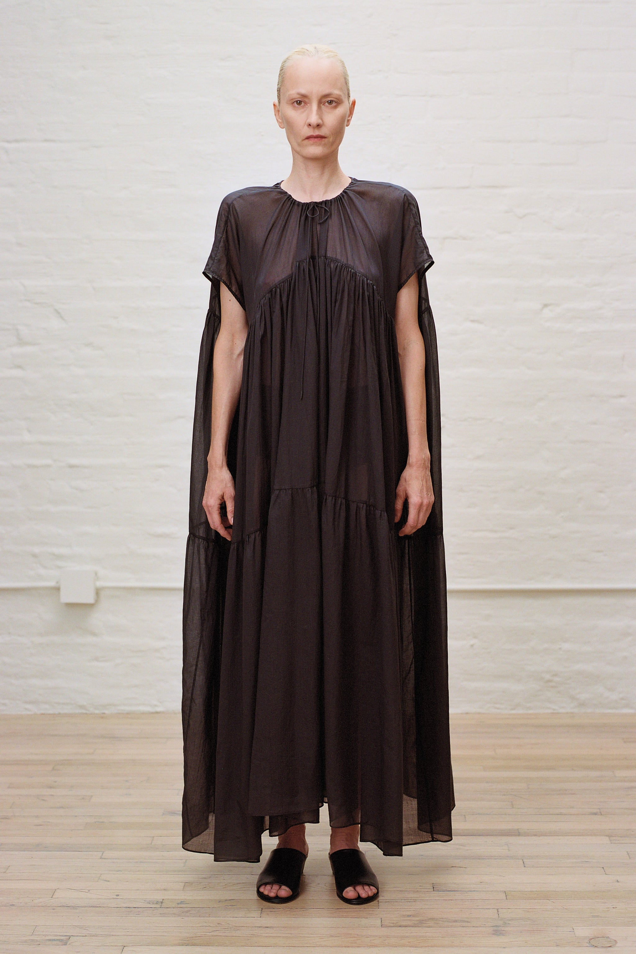 Lauren Manoogian - SPF25 // 42