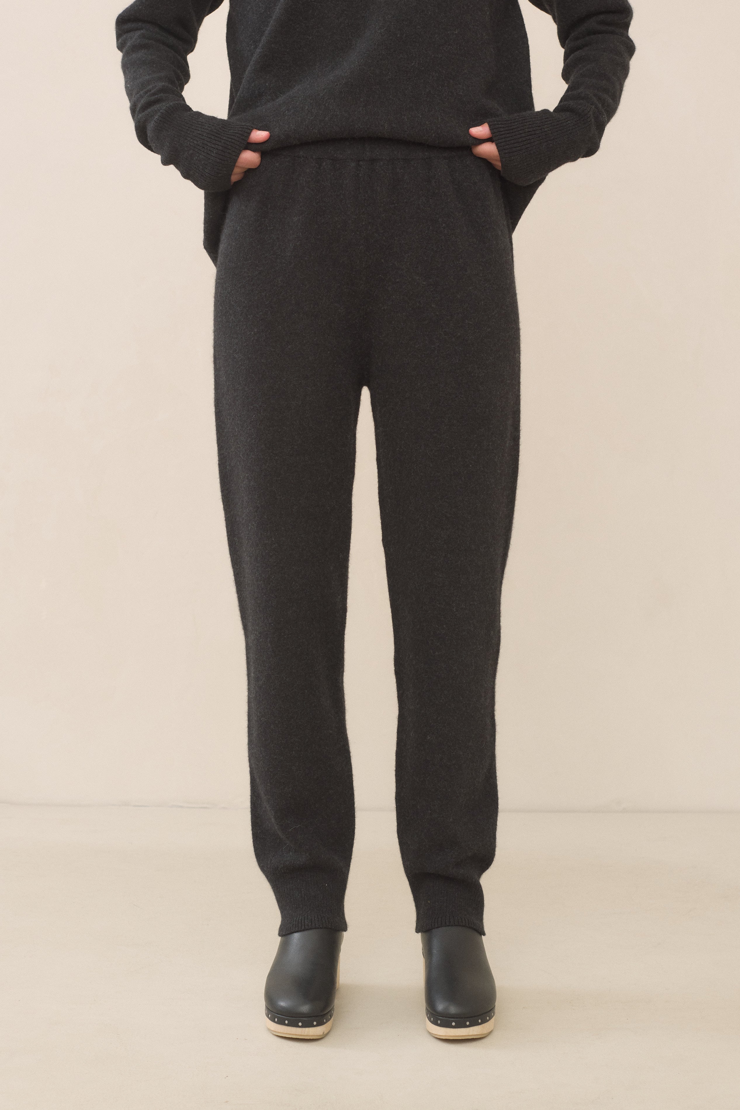 BASE PANTS