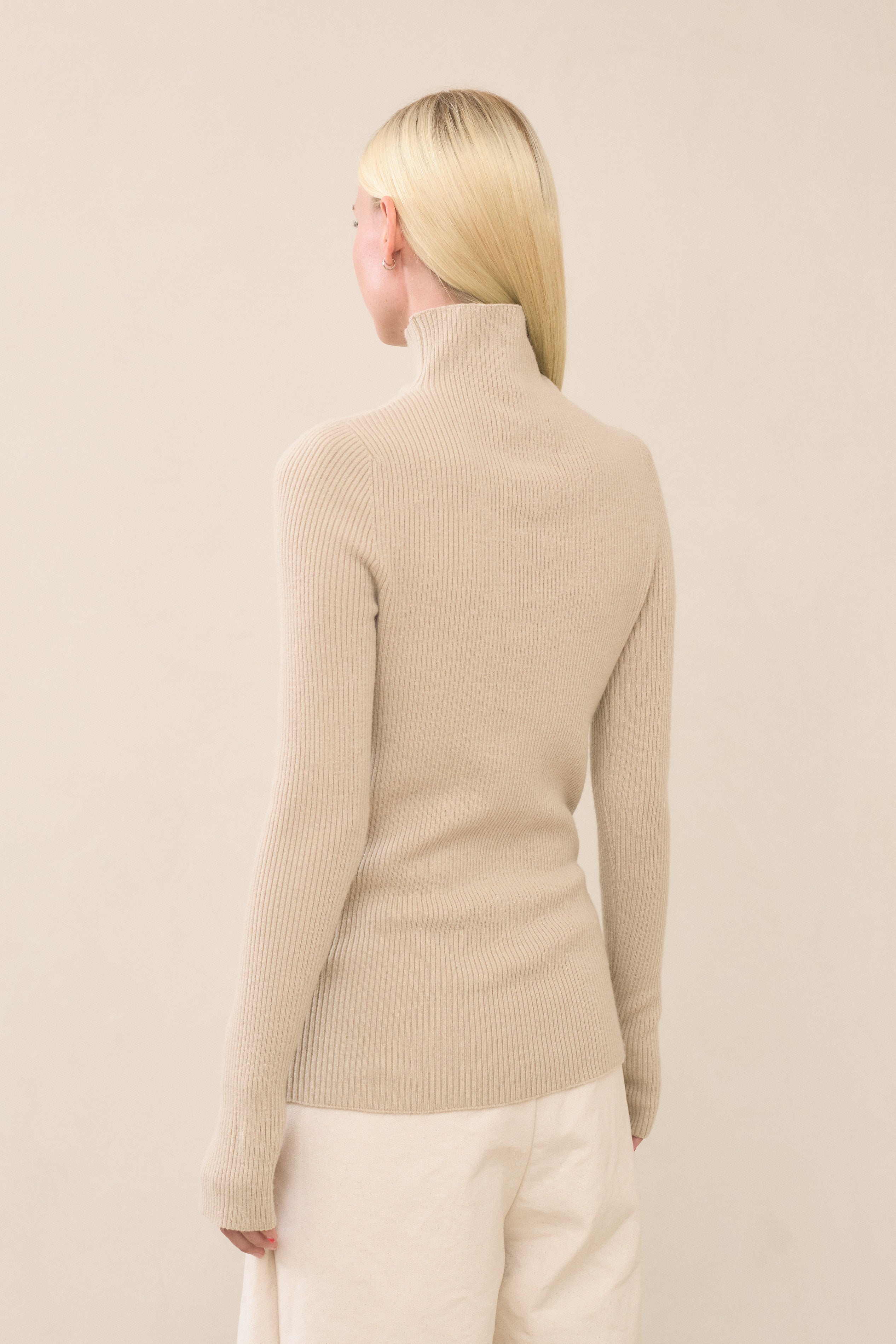 2015 Ribbed Mockneck Sweater, Authentic & Vintage