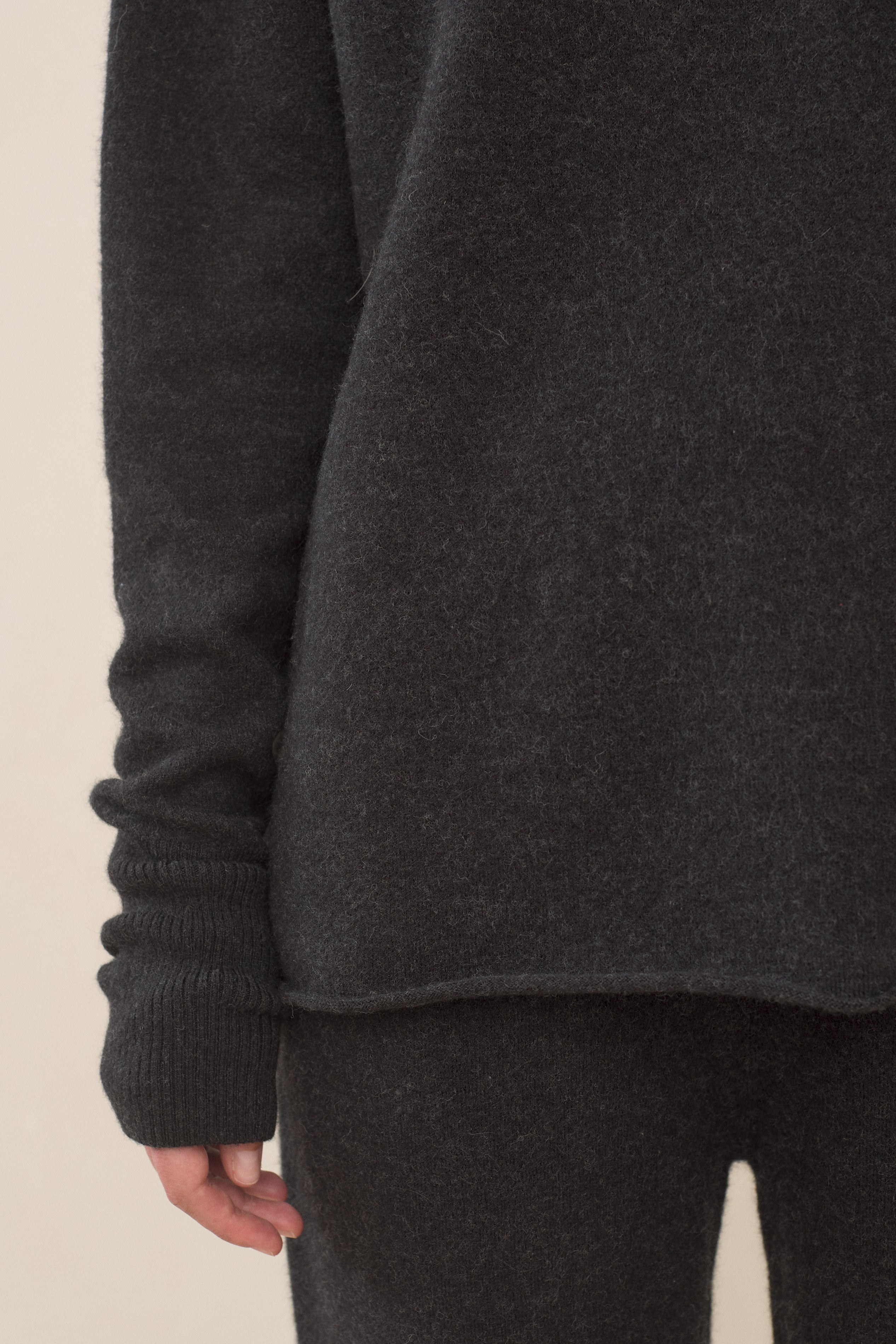BASE CREWNECK