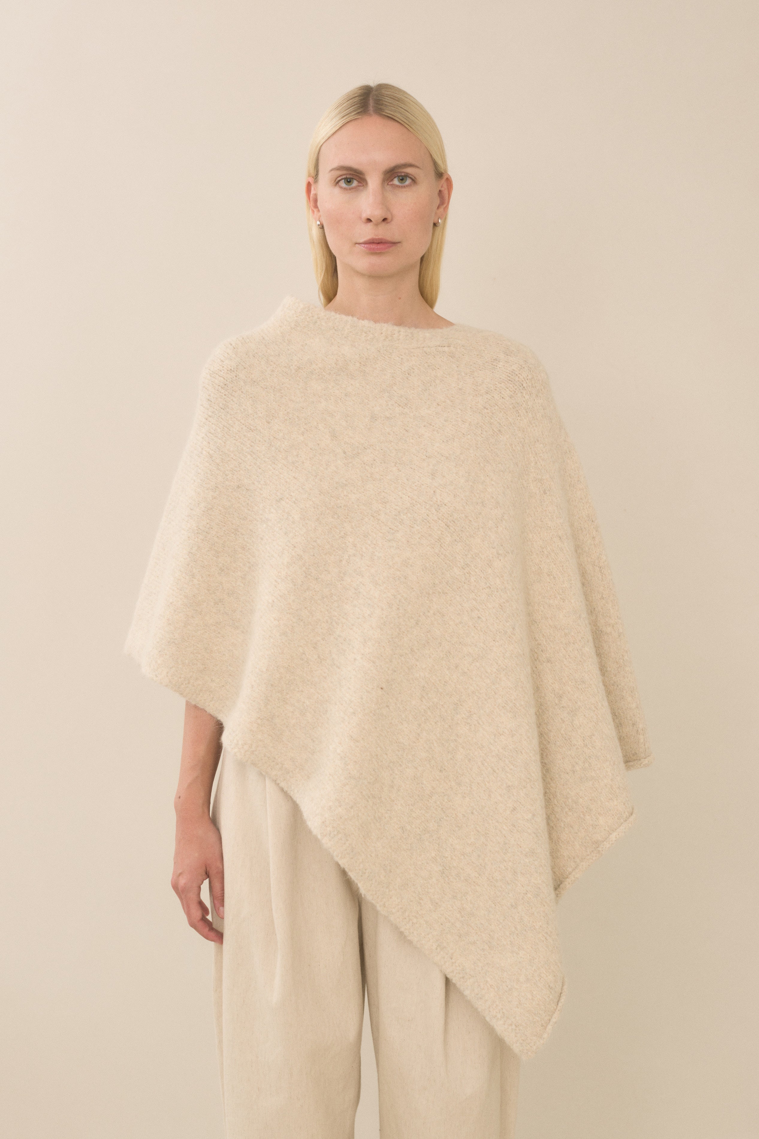 FOLD PONCHO