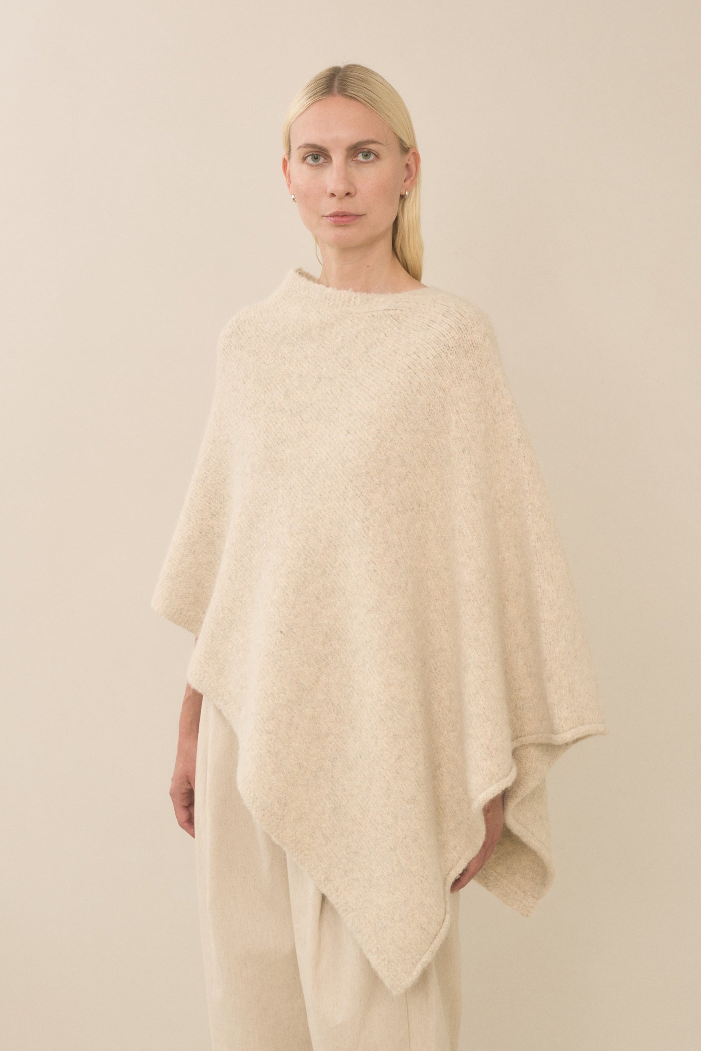 FOLD PONCHO