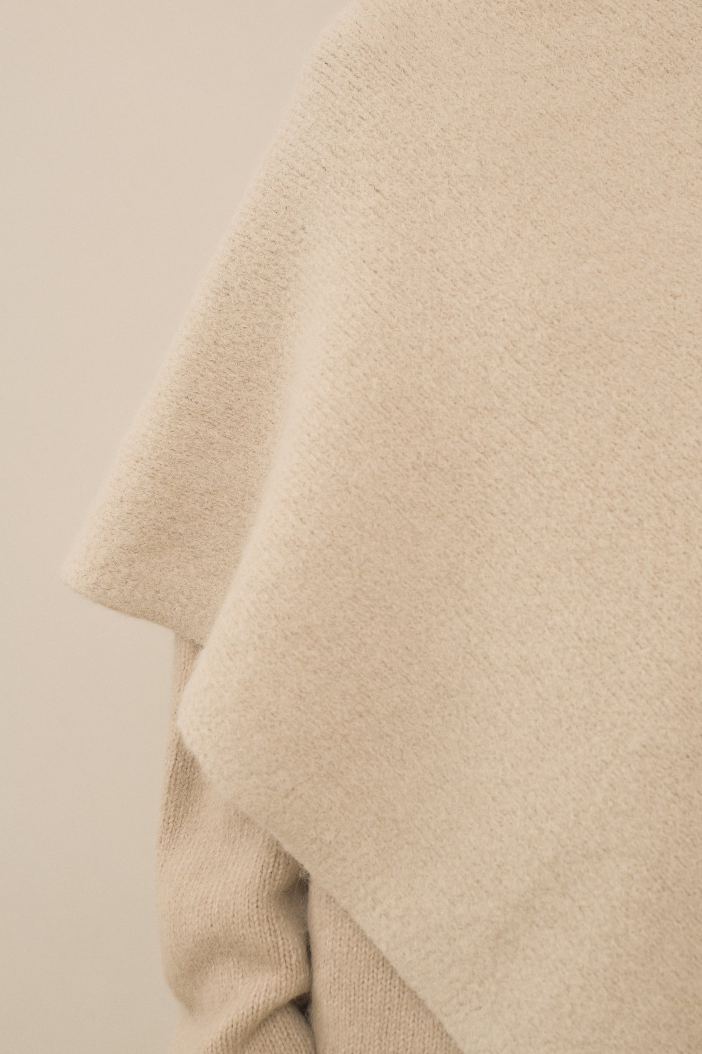 FOLD PONCHO