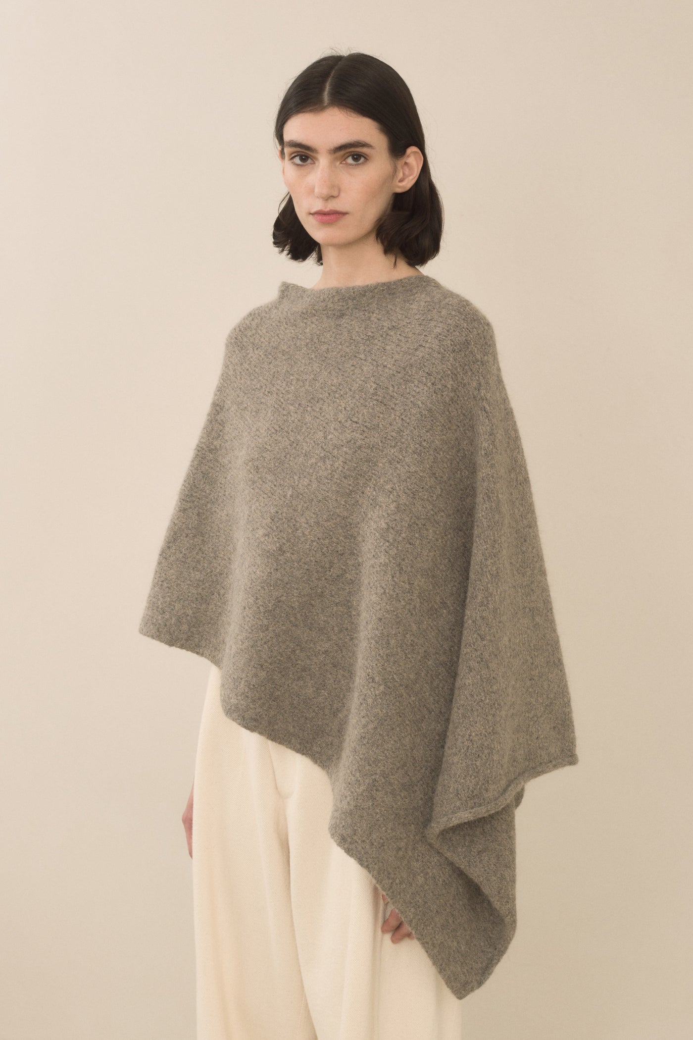 FOLD PONCHO