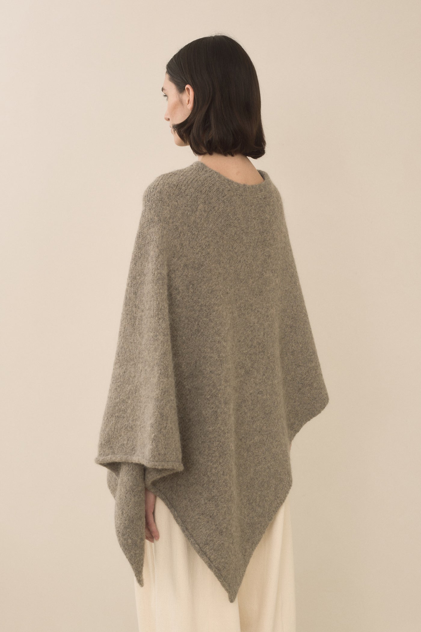 FOLD PONCHO