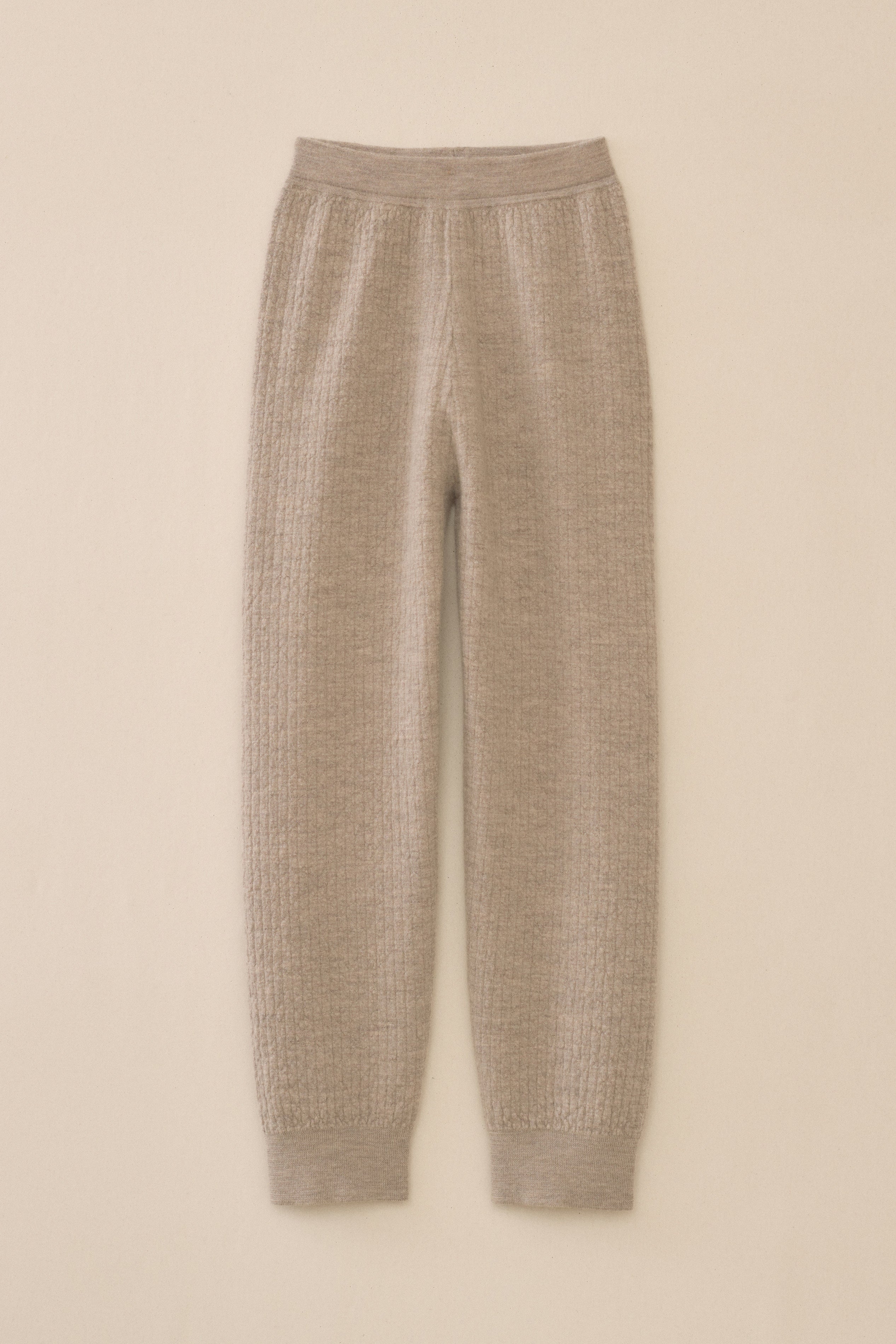 LINE QUILT PANTS