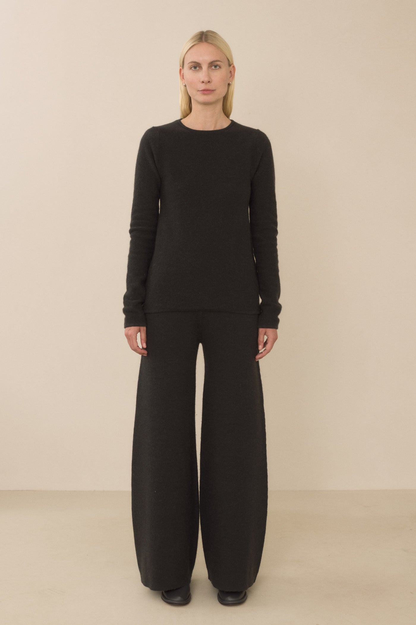 DOUBLE KNIT FLARE PANTS