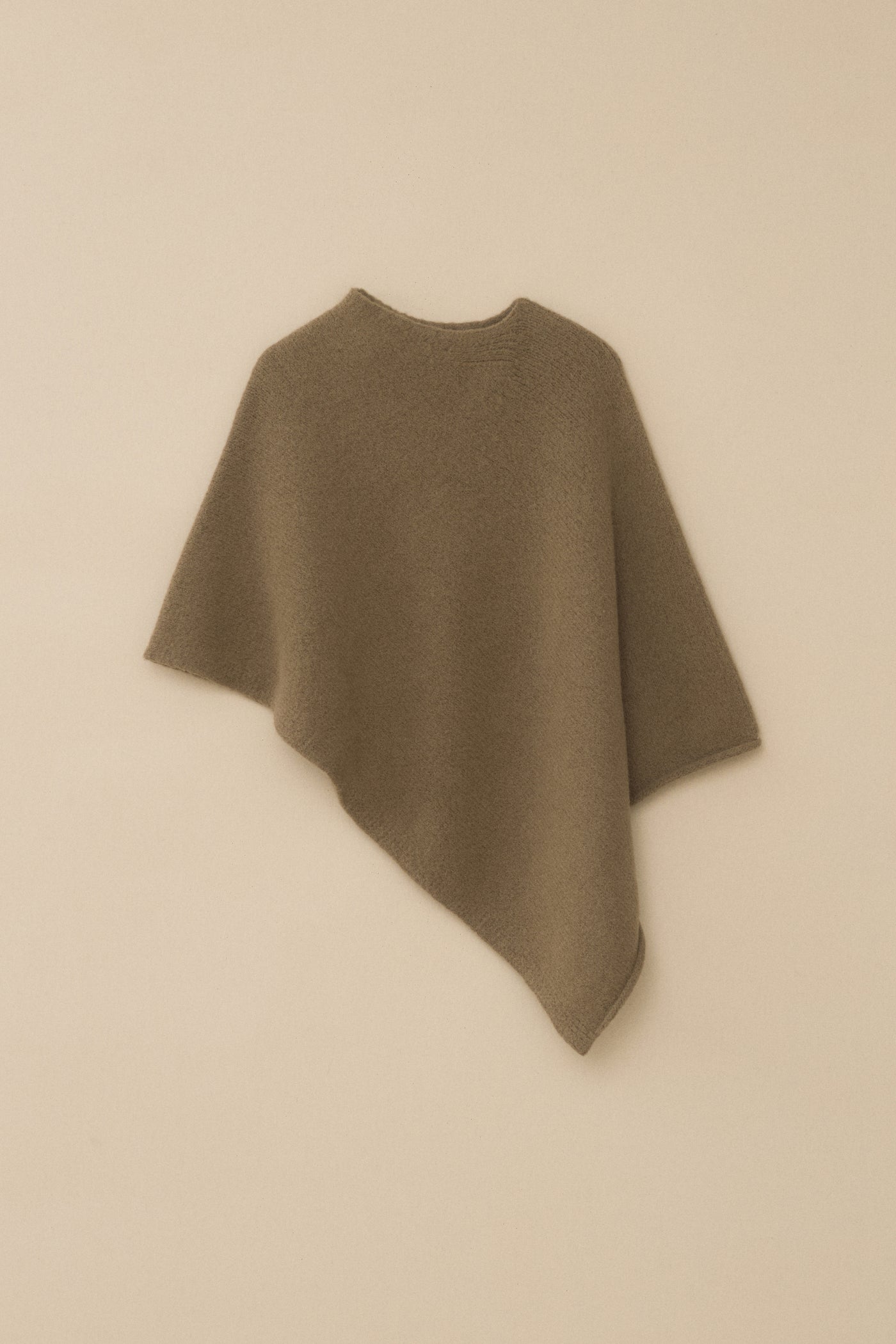 FOLD PONCHO