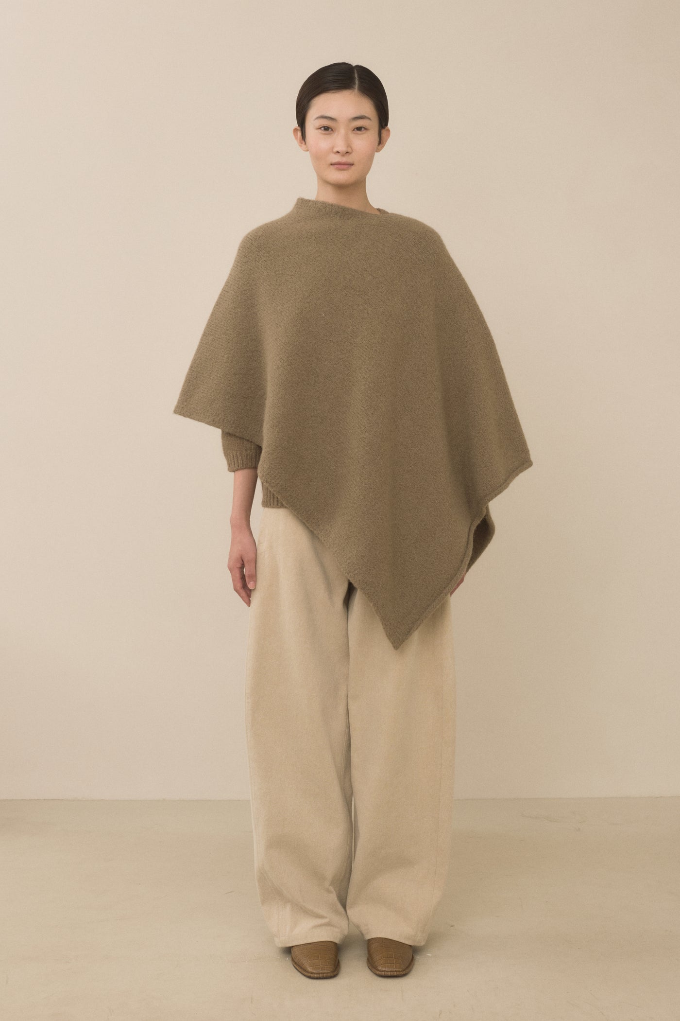 FOLD PONCHO