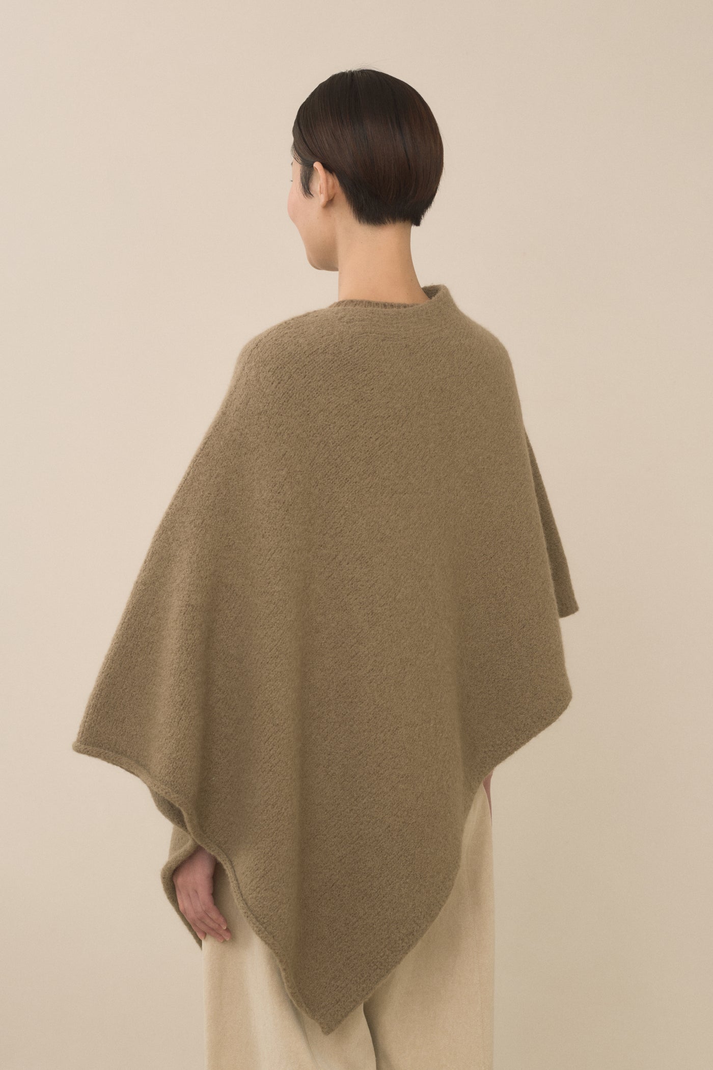 FOLD PONCHO