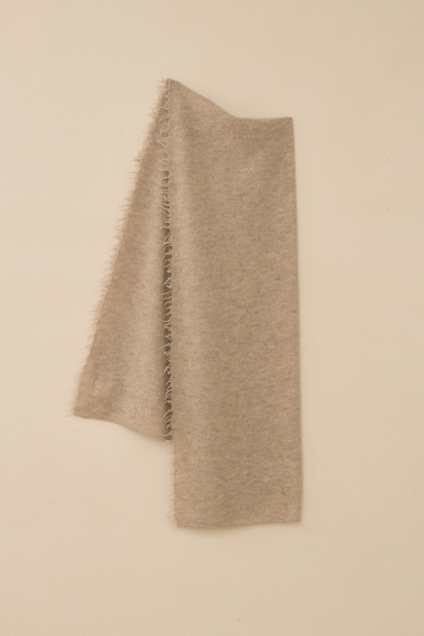 FELT FRINGE SCARF