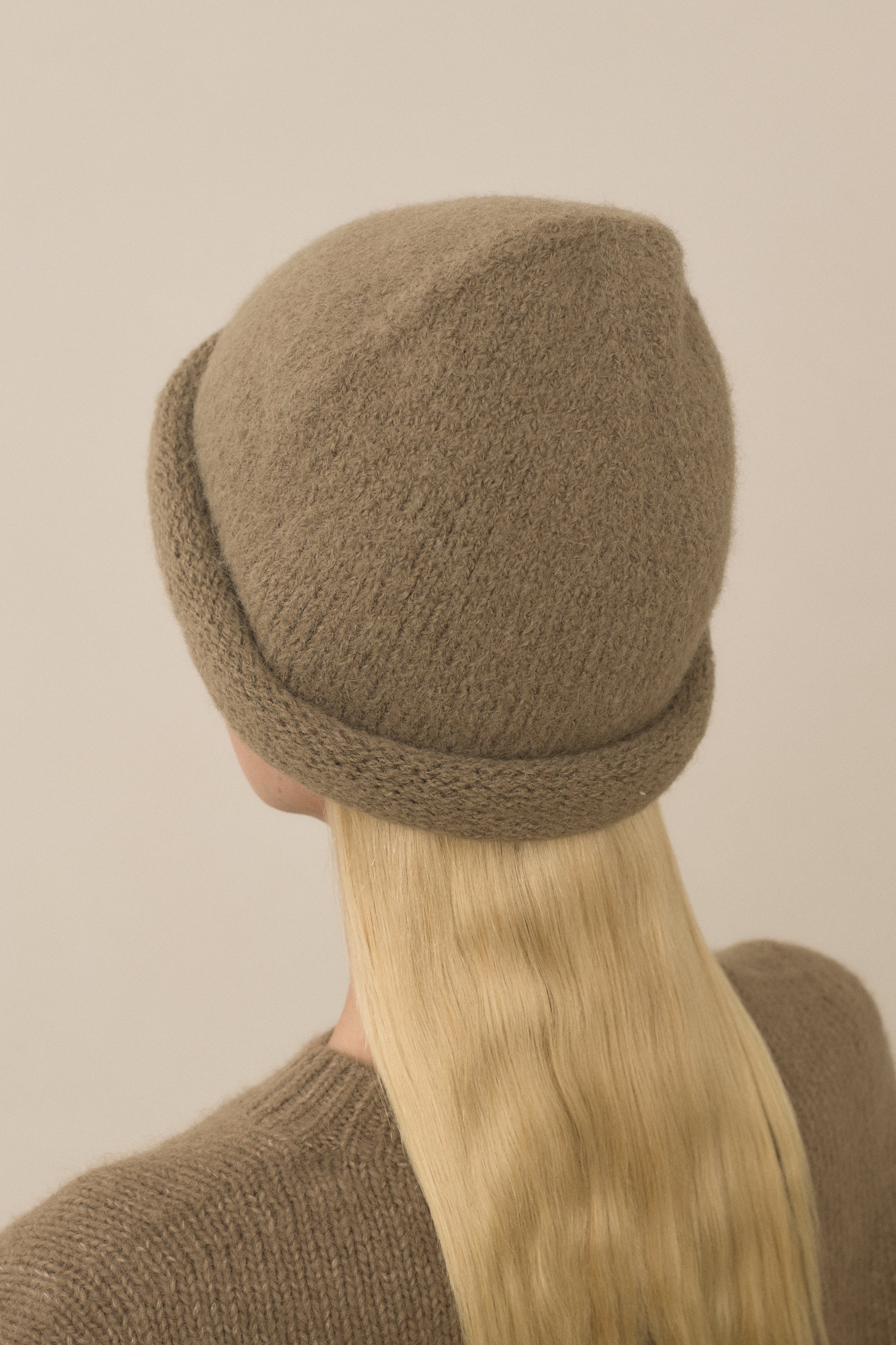 CROWN BEANIE