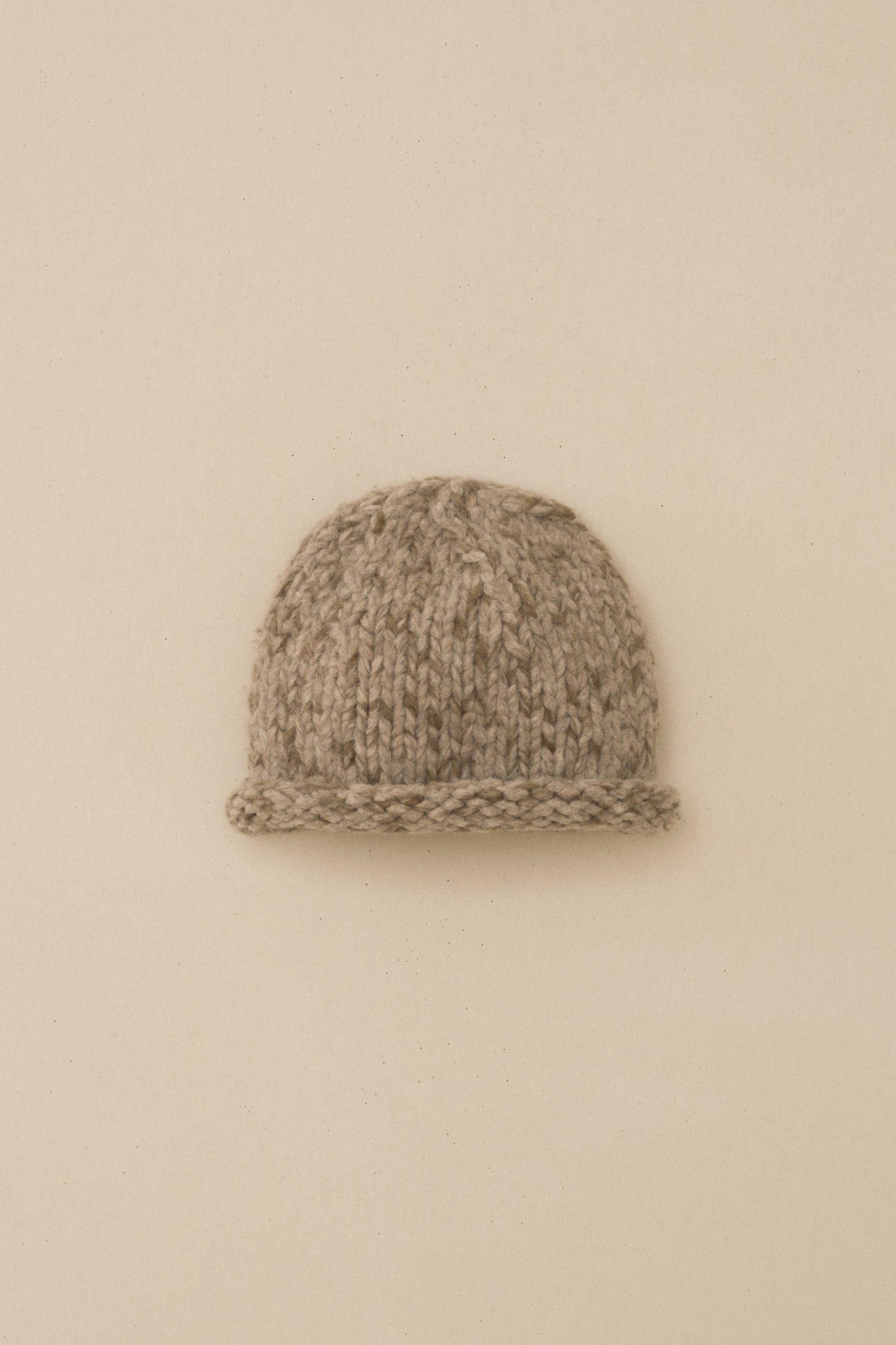 HANDKNIT PAINT ROLL HAT