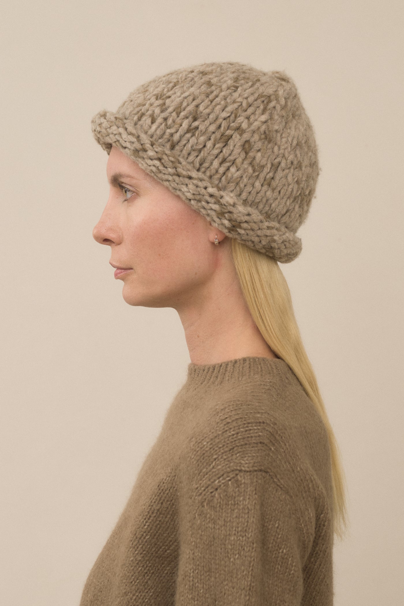 HANDKNIT PAINT ROLL HAT