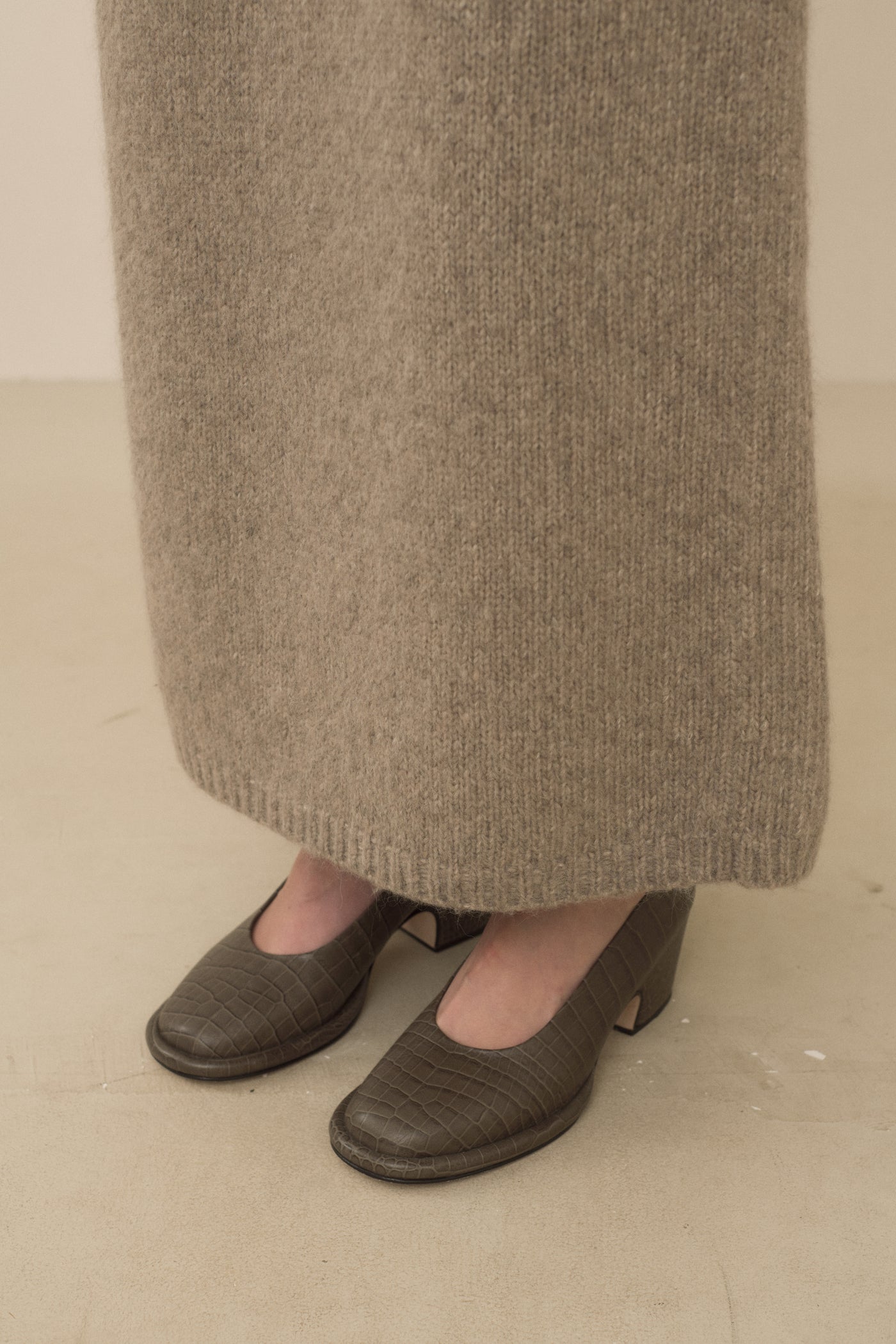 LOFT PENCIL SKIRT