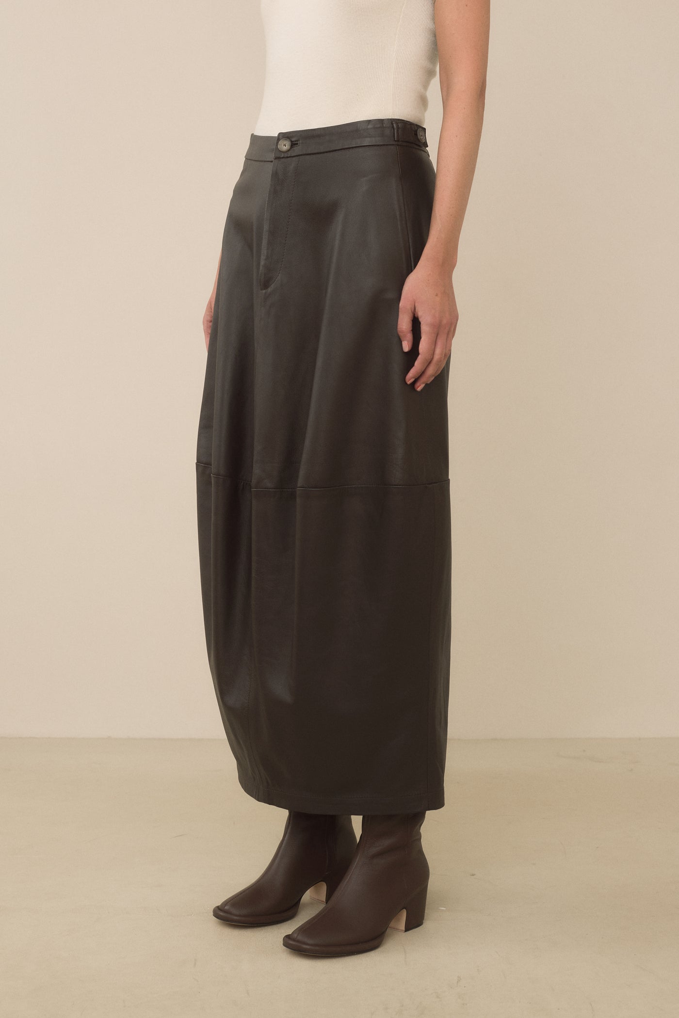 LEATHER SKIRT