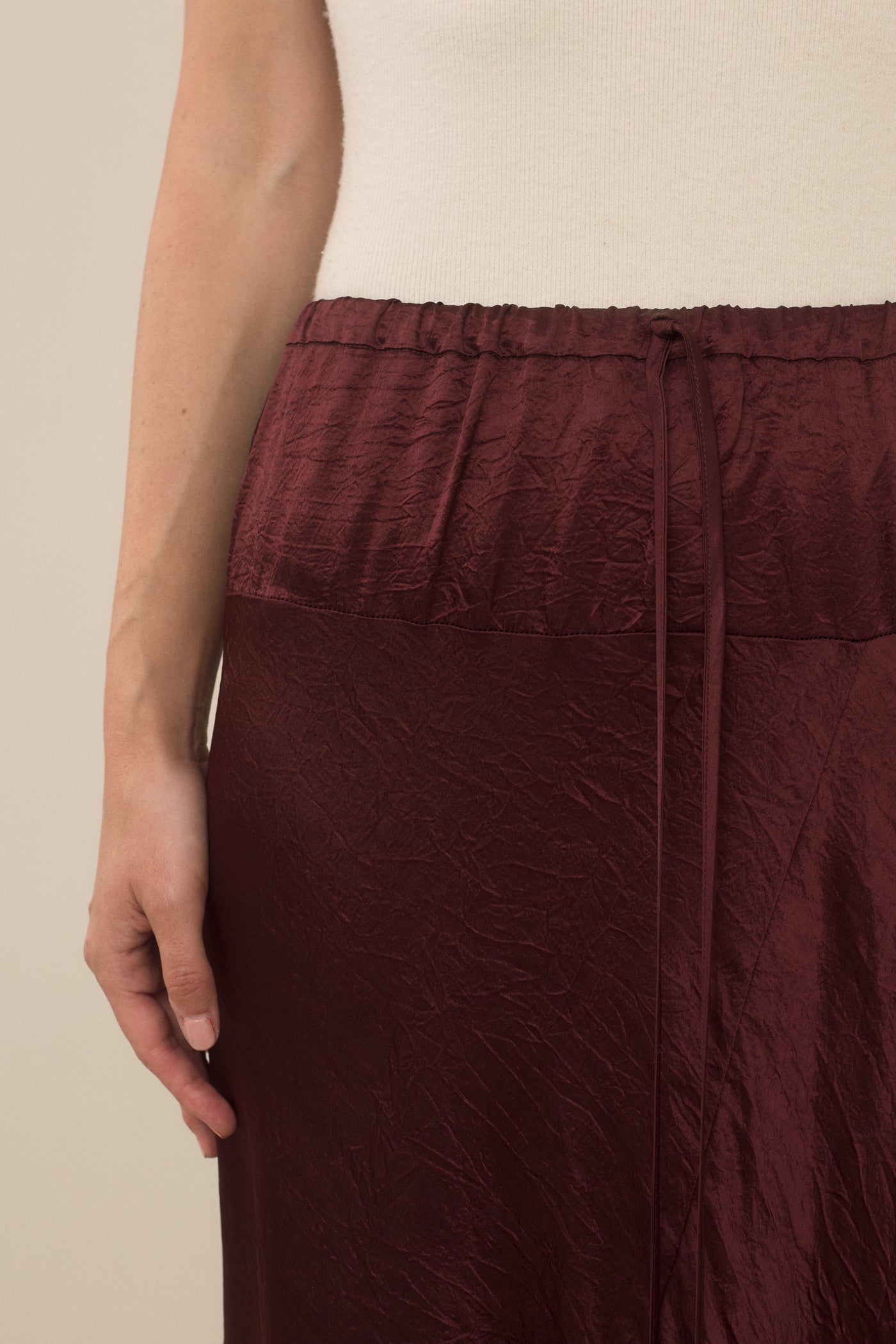 NEW LUSTER SKIRT