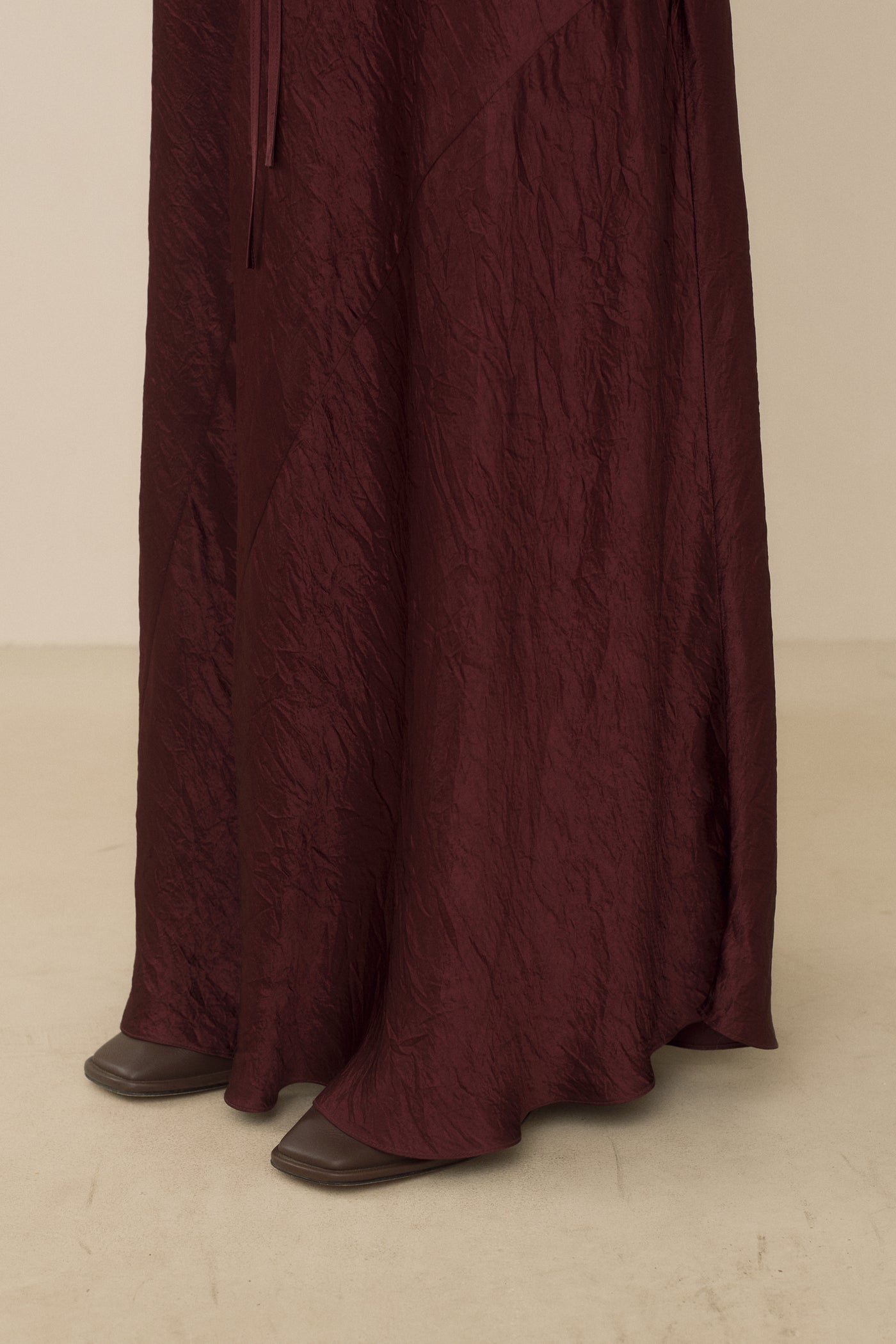 NEW LUSTER SKIRT
