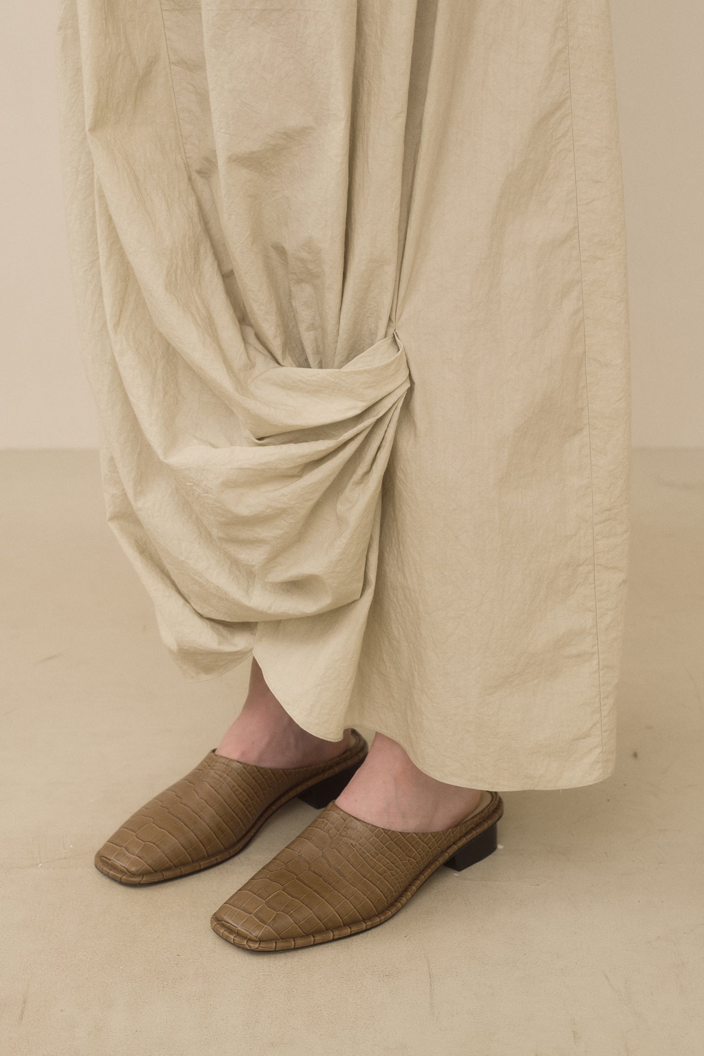 TWIST SKIRT