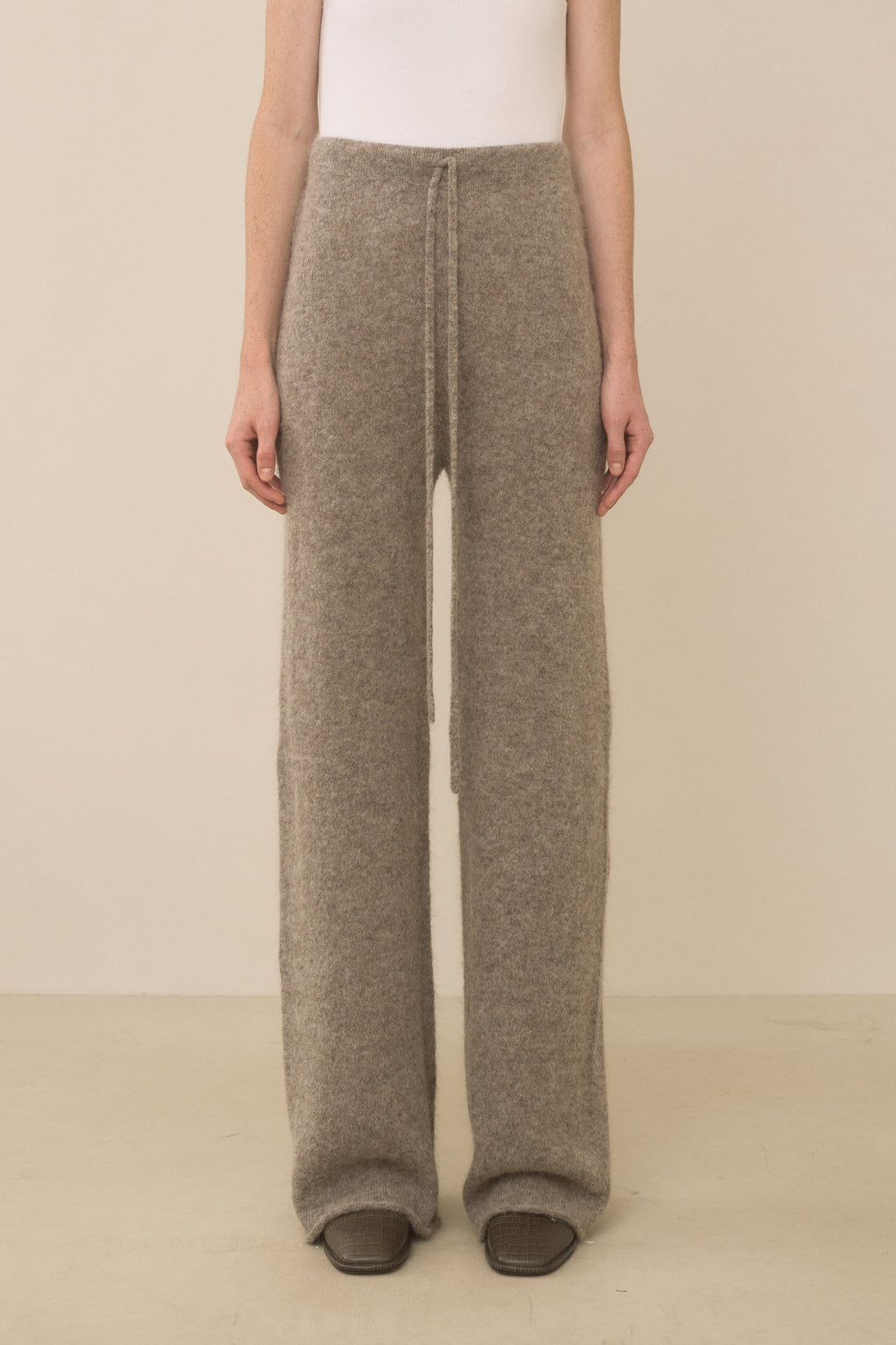 ROLL PANTS