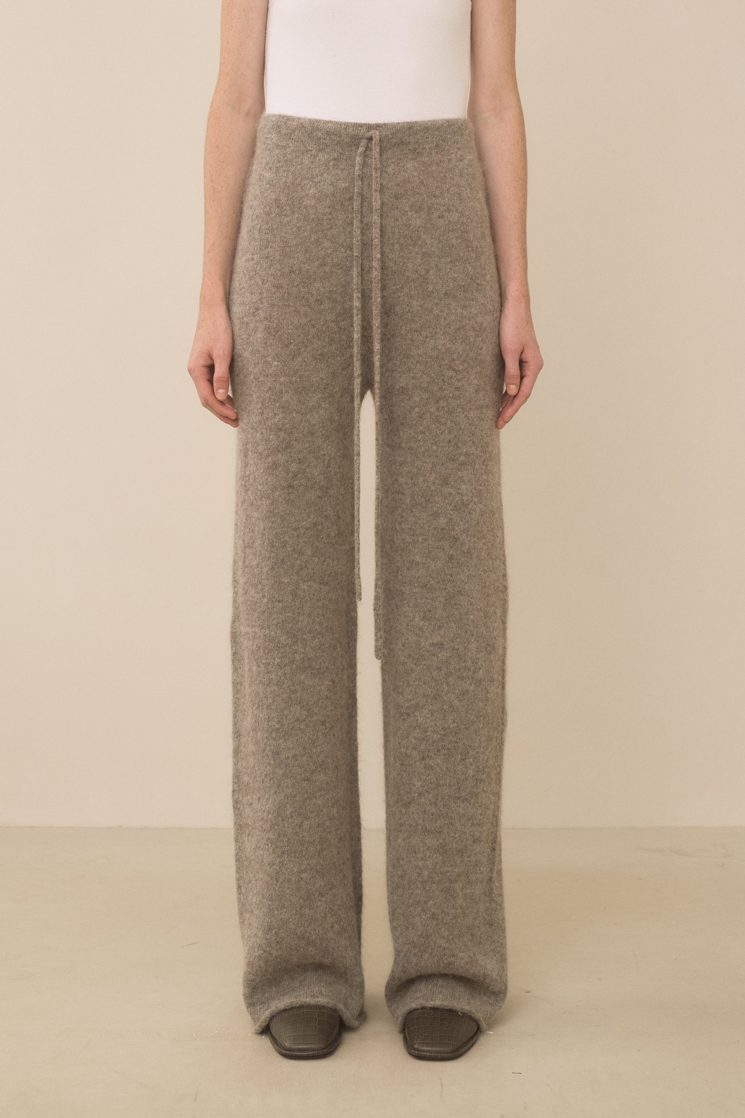 ROLL PANTS