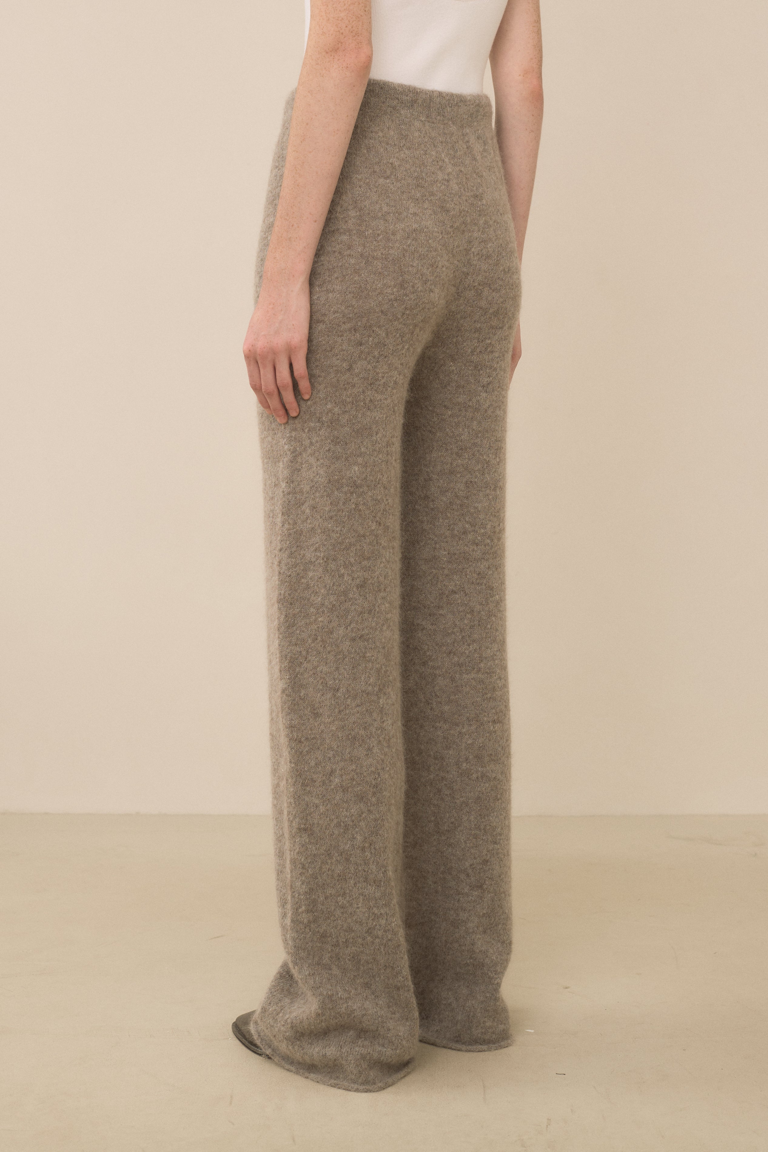 ROLL PANTS