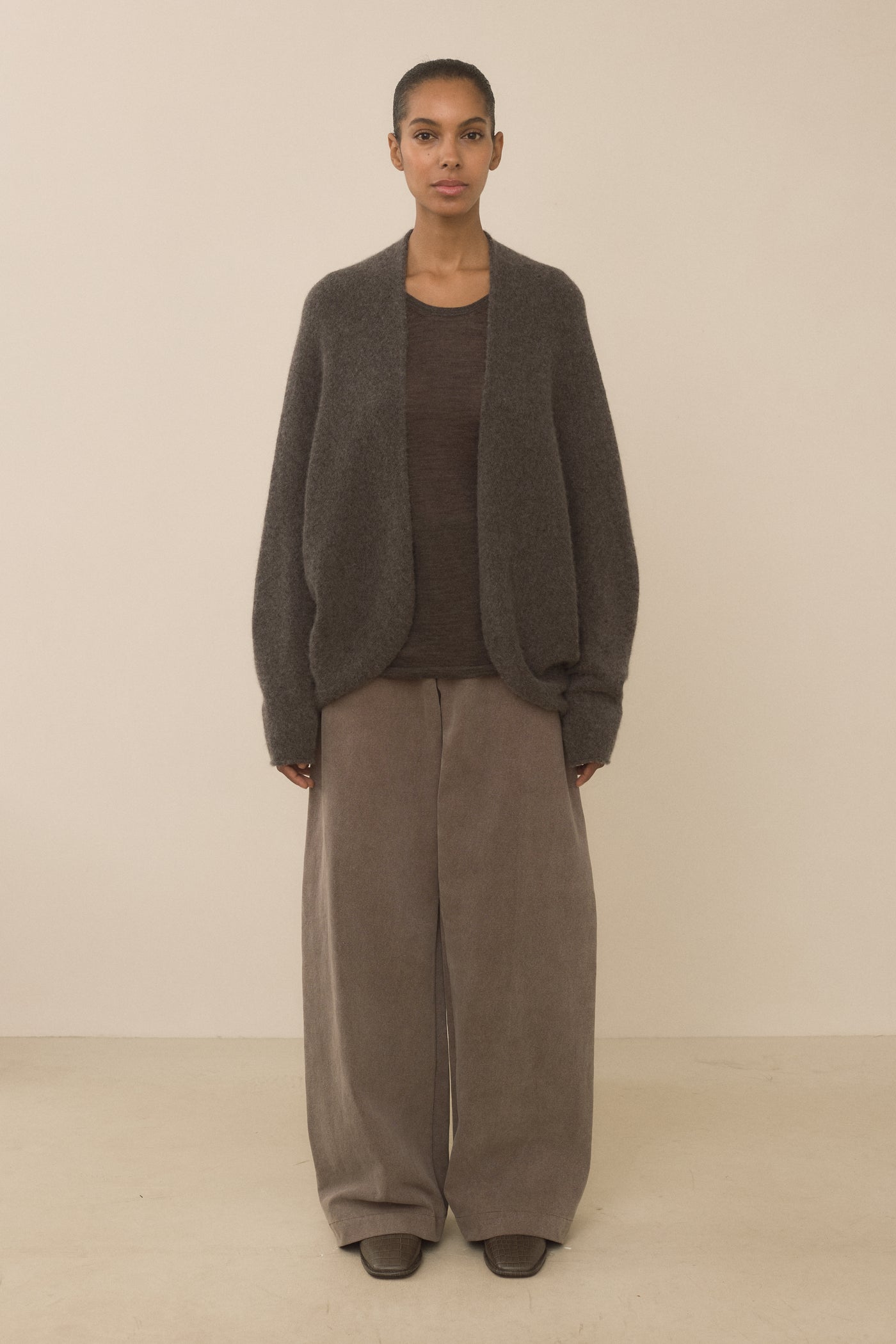 SOFT HORIZONTAL CARDIGAN