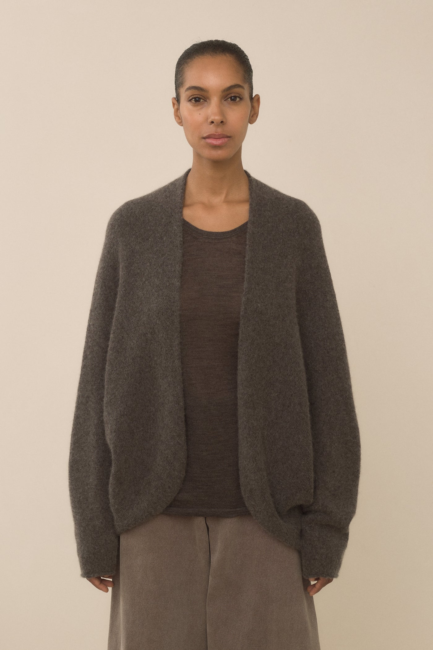 SOFT HORIZONTAL CARDIGAN