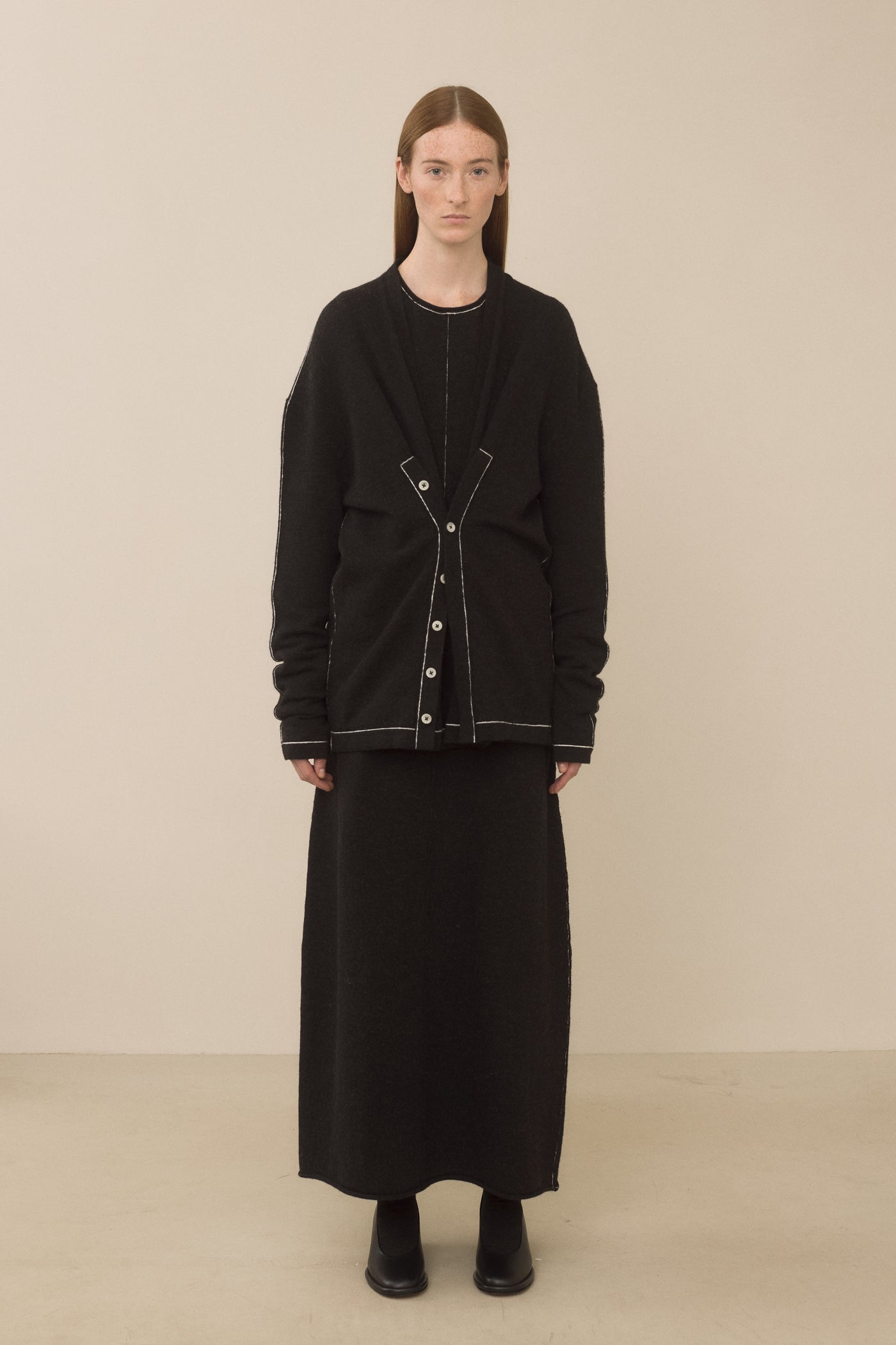 STITCH BUTTON CARDIGAN