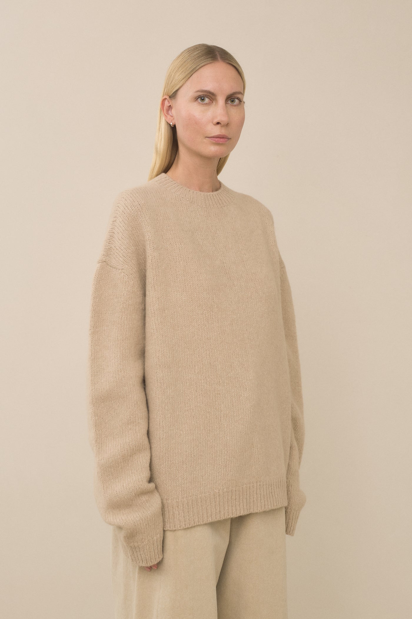 LOFT CREWNECK