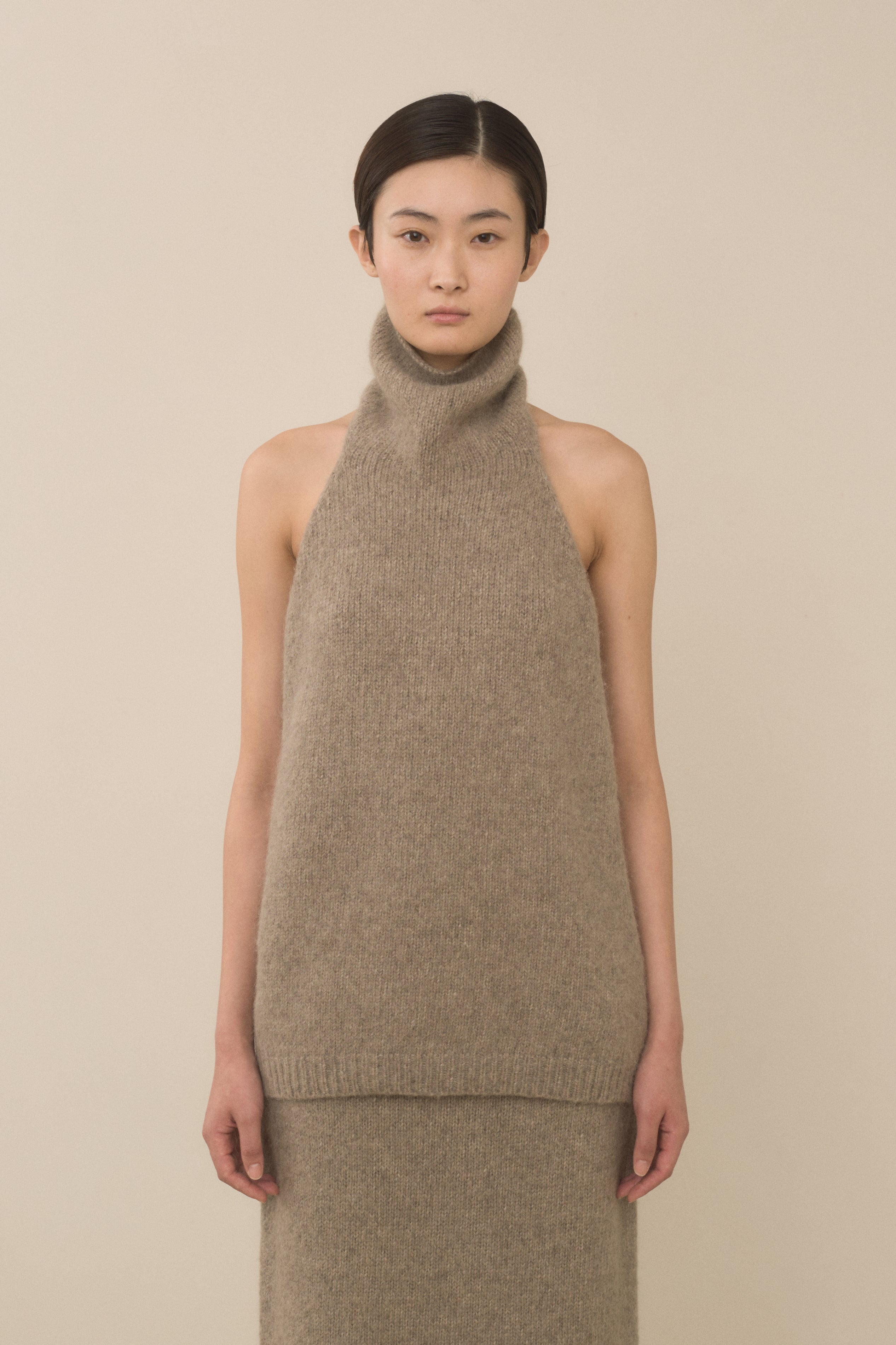 LOFT HALTER
