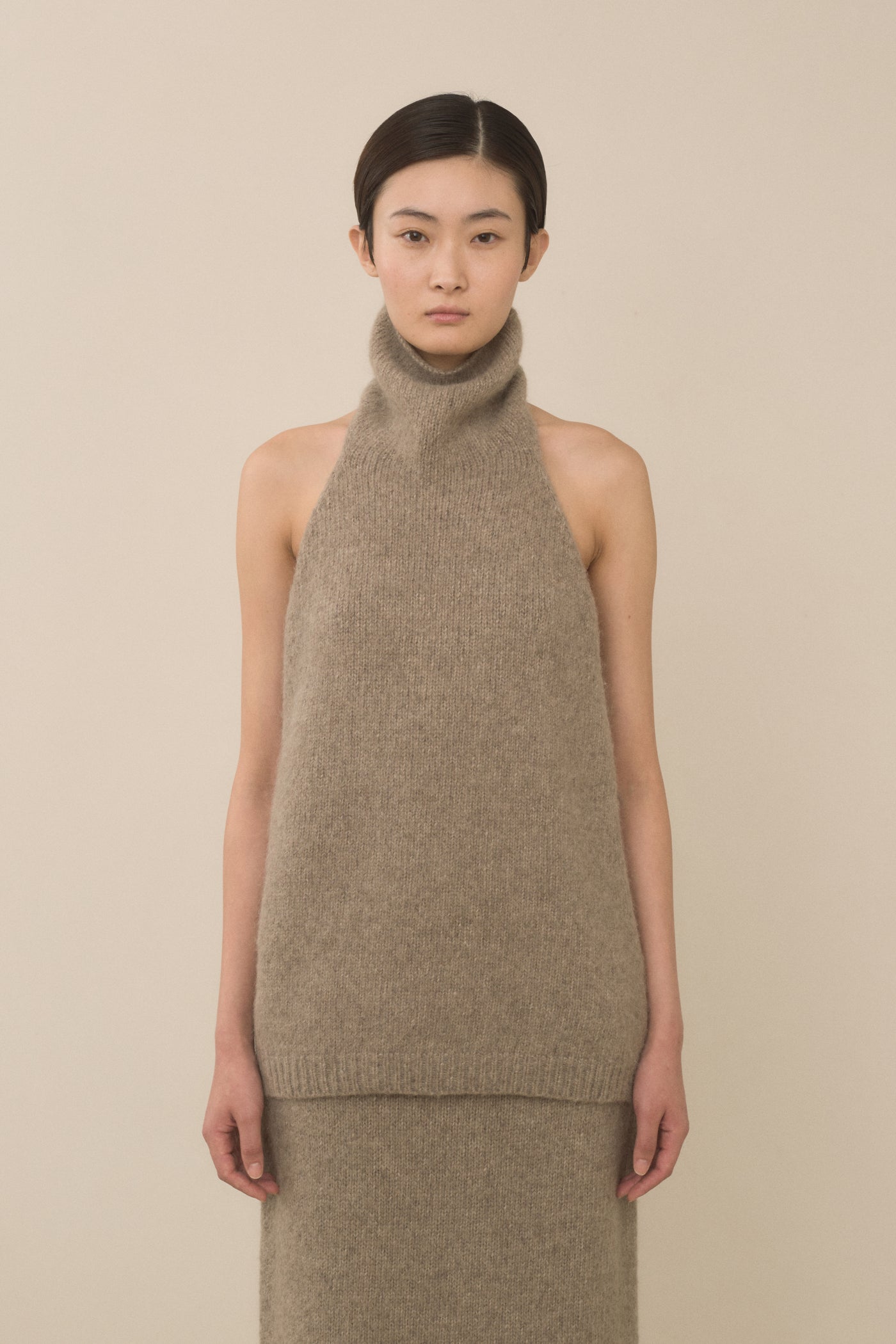 LOFT HALTER
