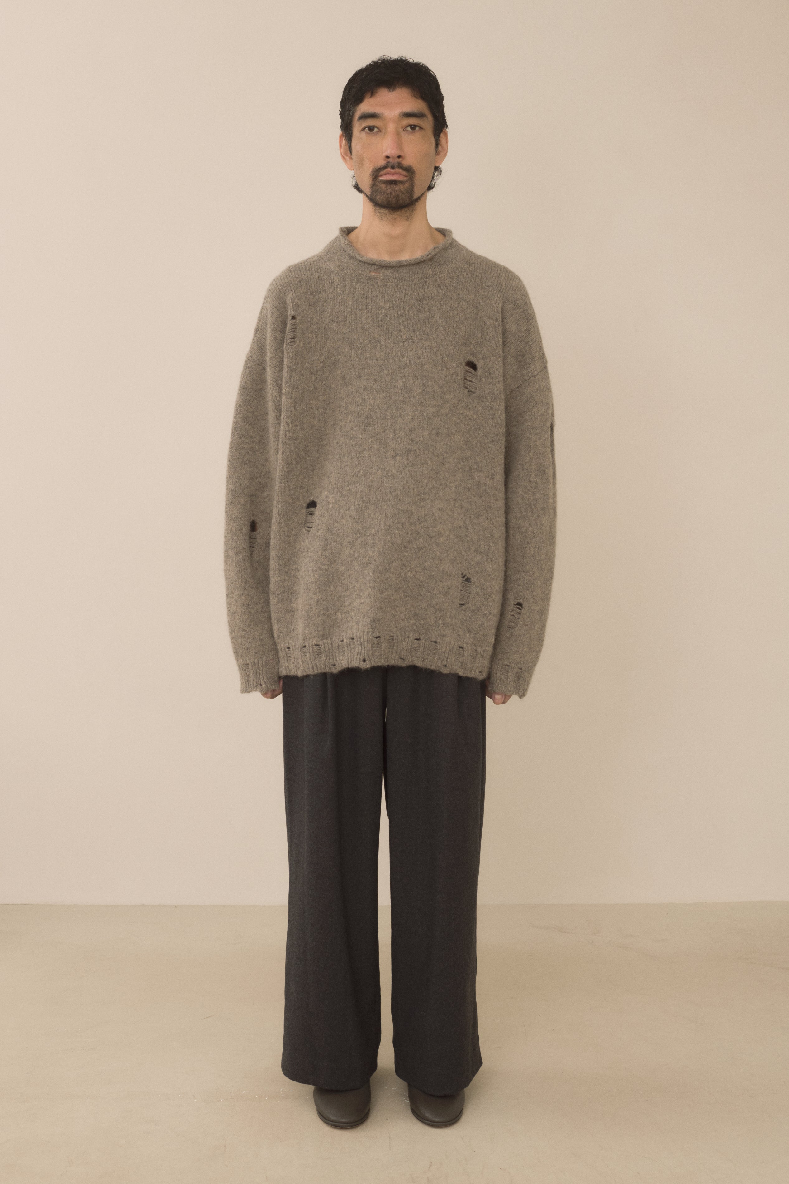 DISTRESSED ROLLNECK