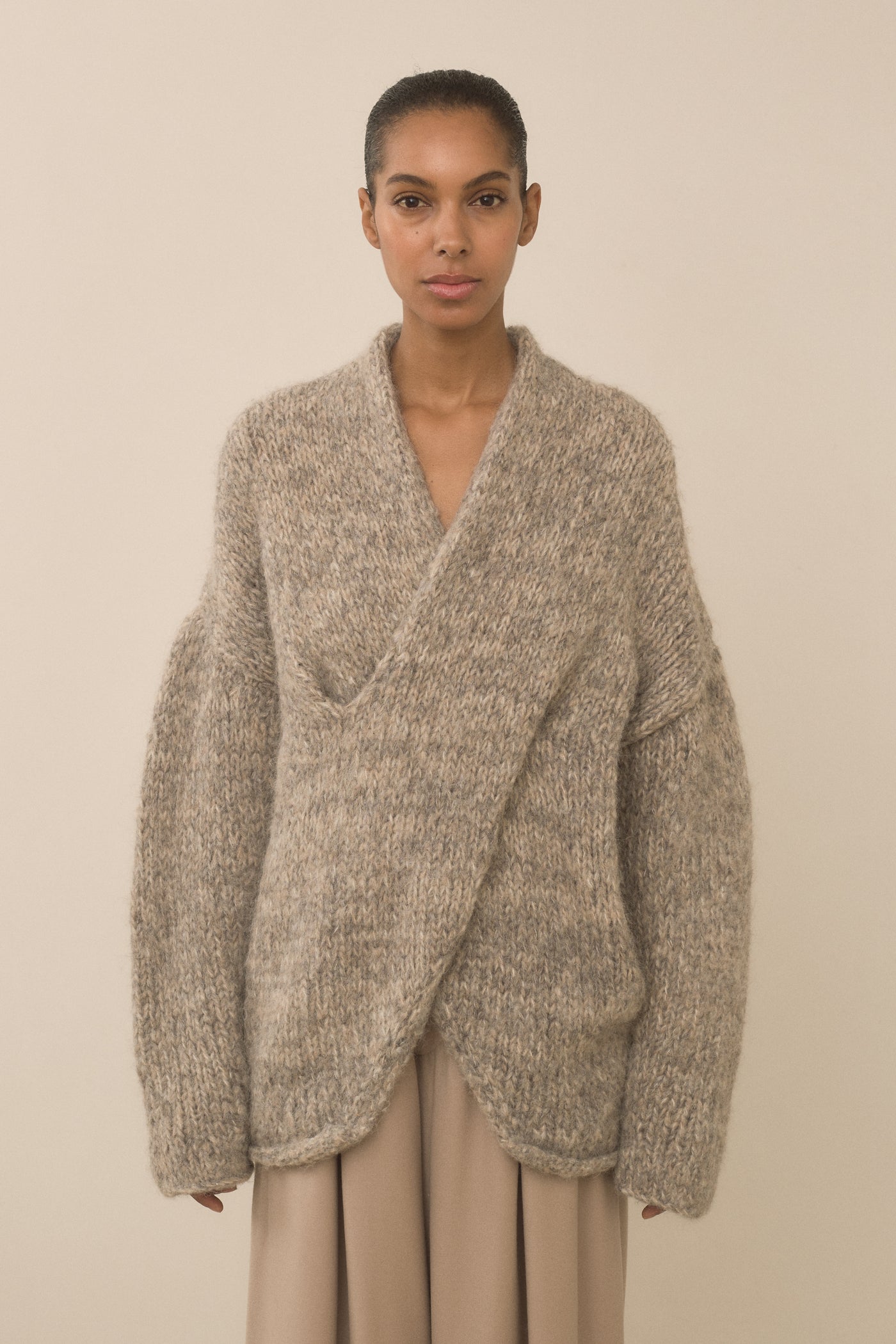 HANDKNIT BIG CABLE PULLOVER