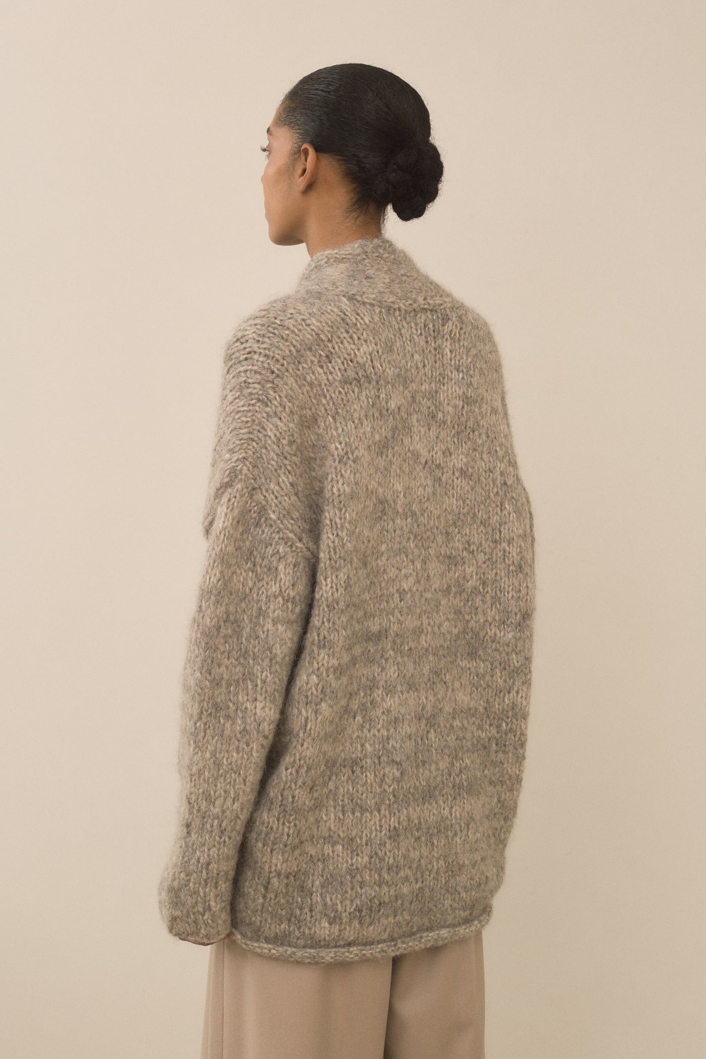 HANDKNIT BIG CABLE PULLOVER