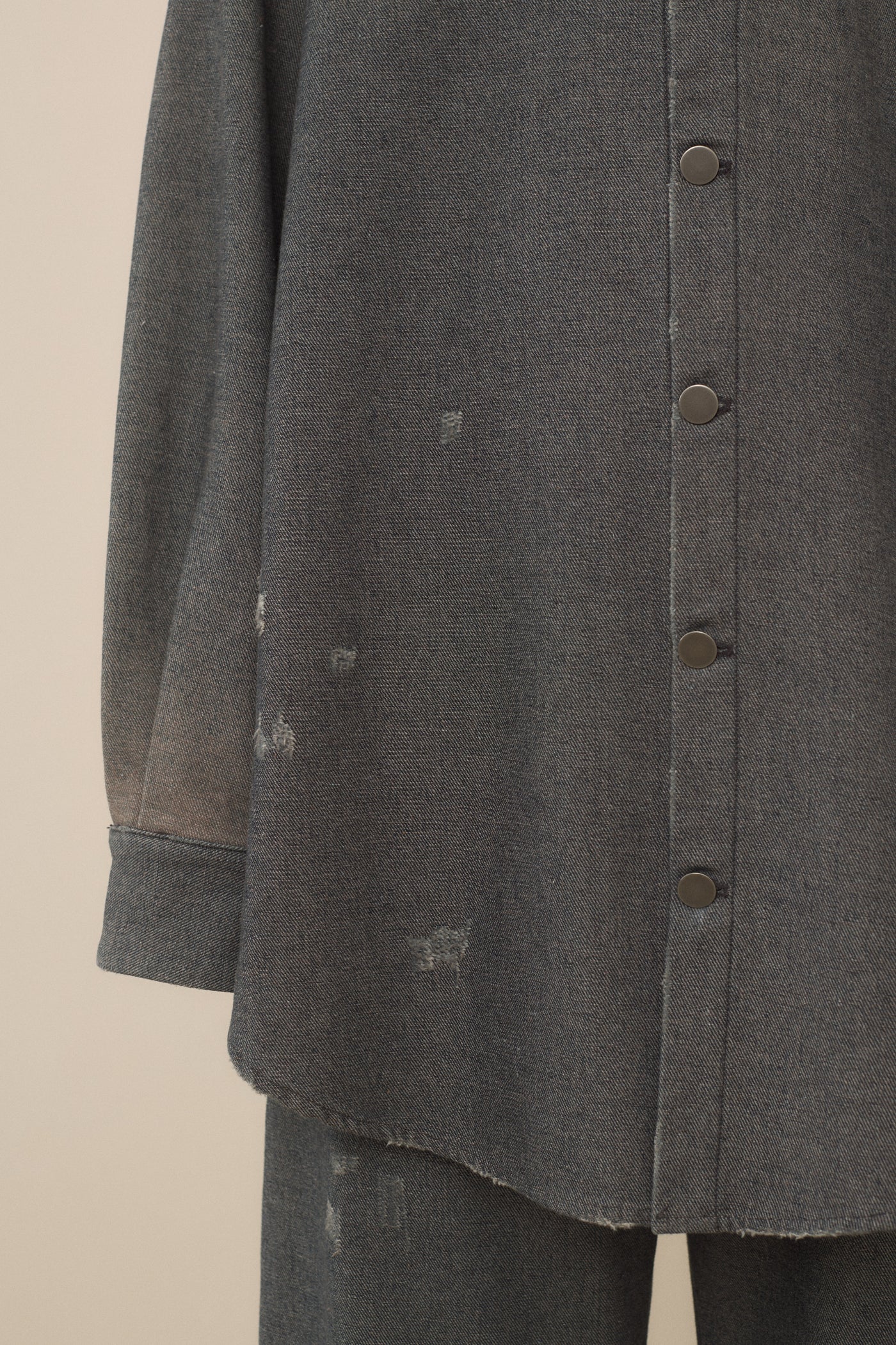 WORN GAITER SHIRT