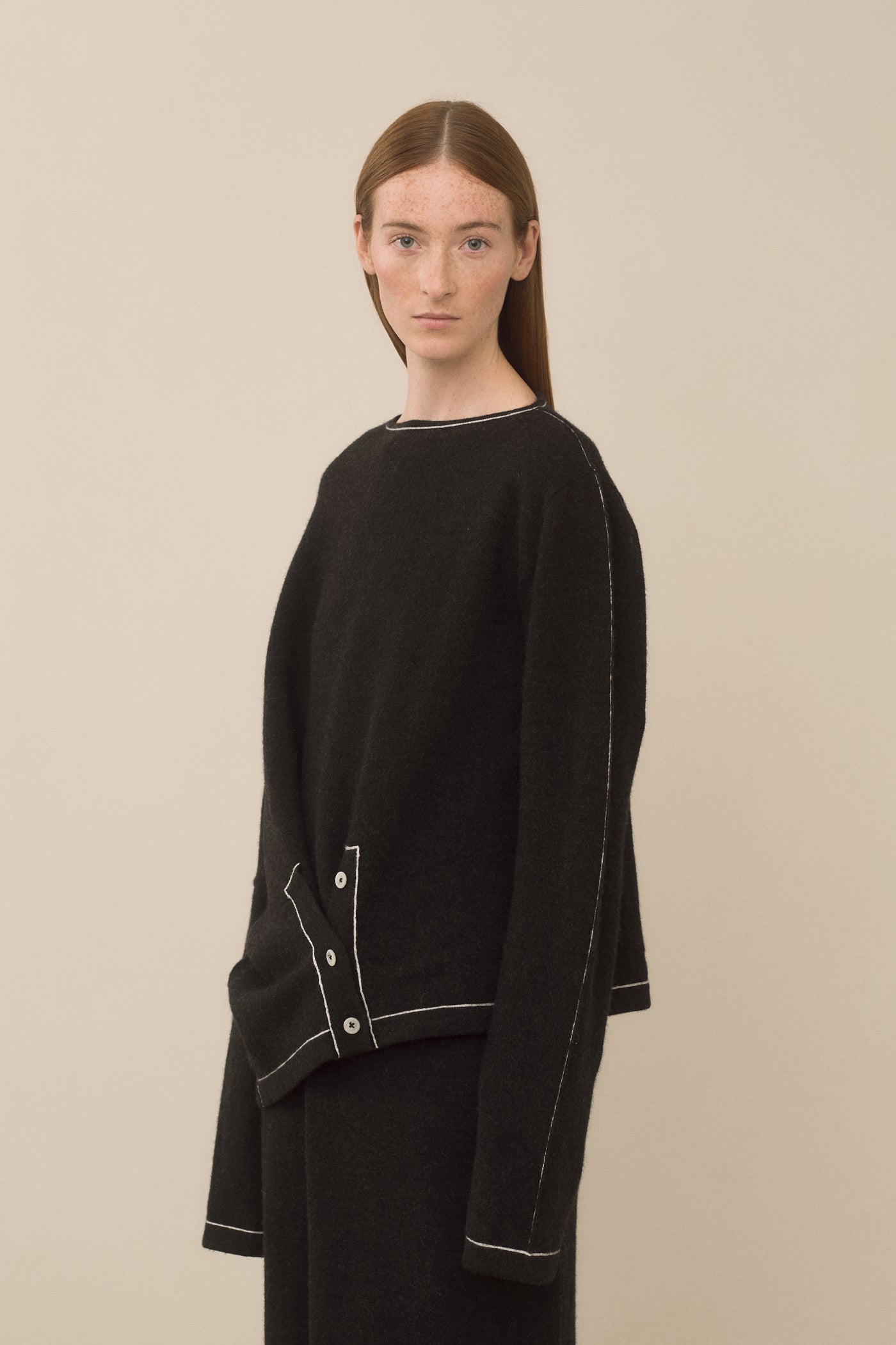 STITCH BUTTON PULLOVER