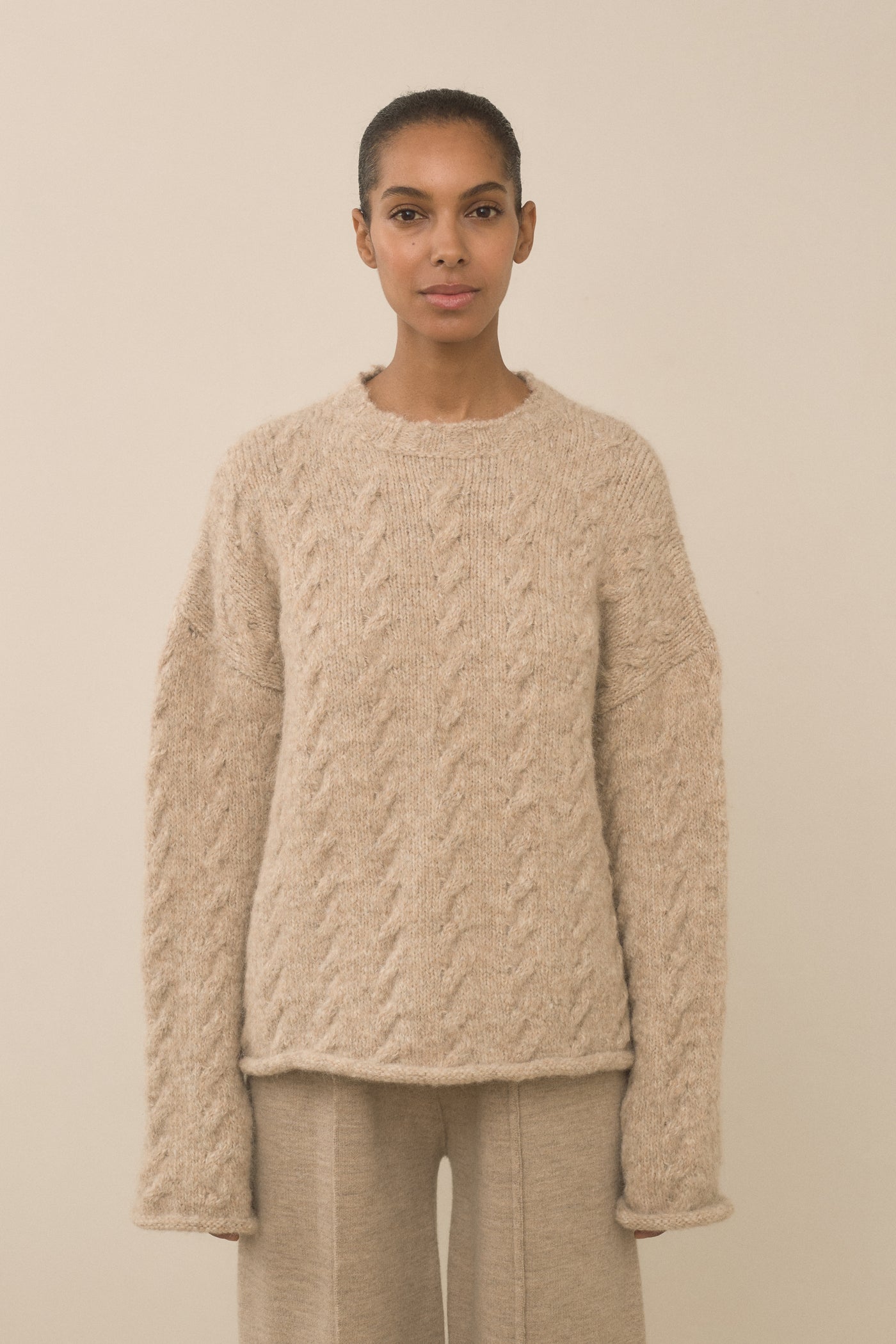 CABLE CREWNECK