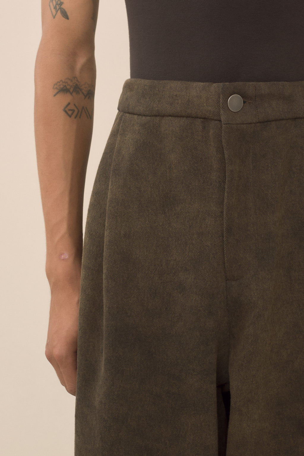 TWILL TAPER PANTS