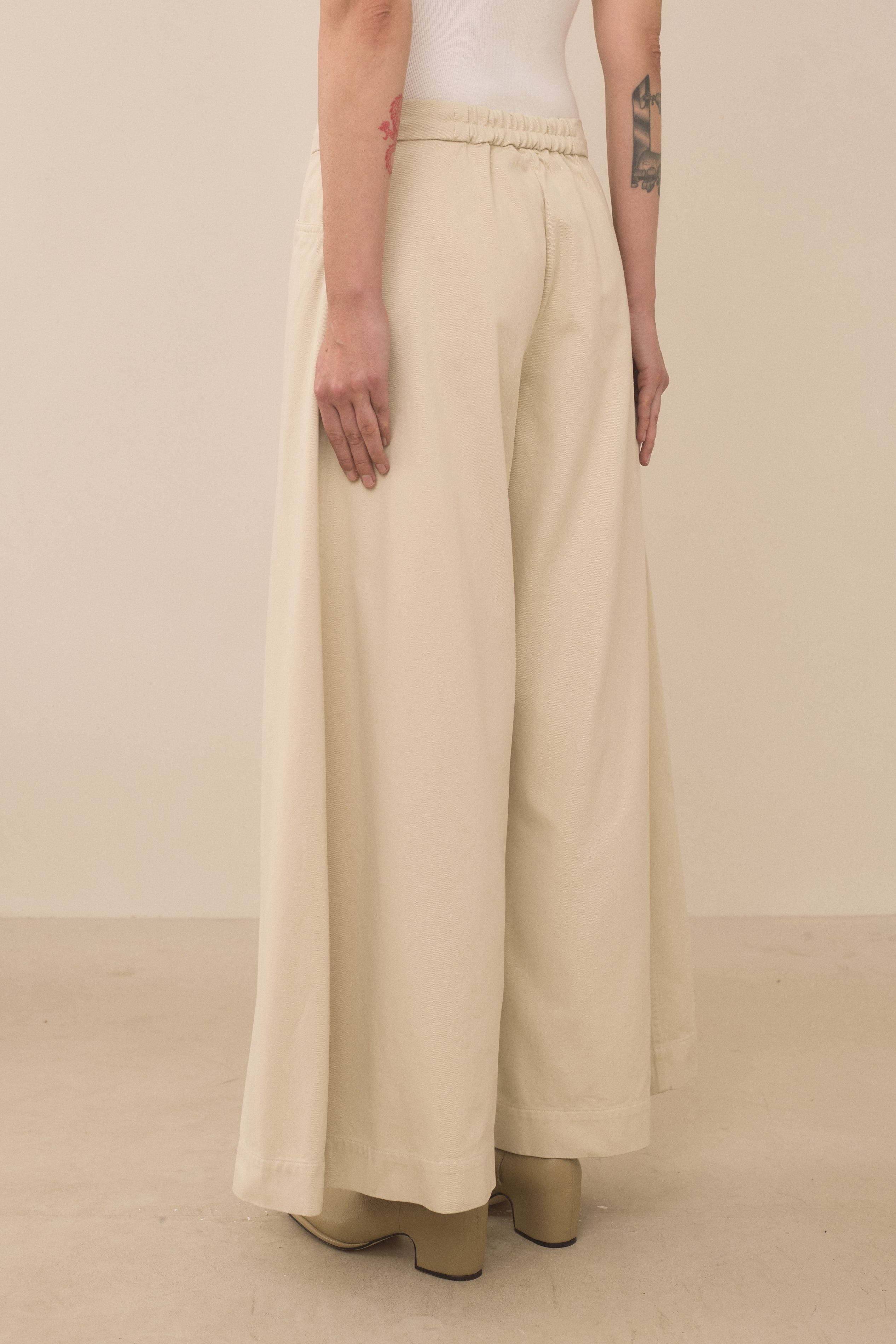 SWEEP PANTS