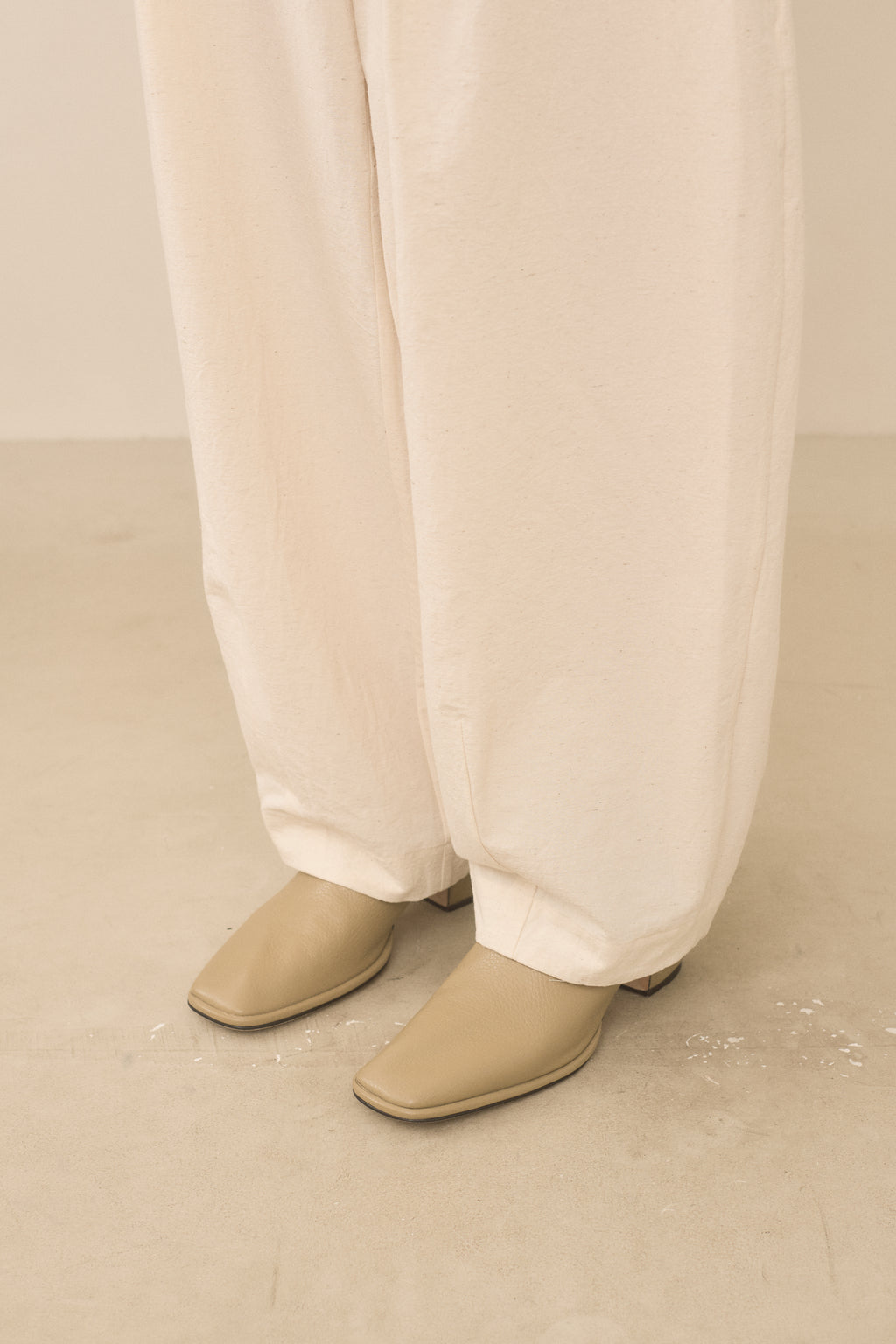 TAPER TROUSER