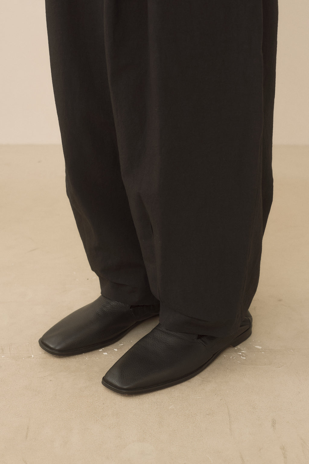 TAPER TROUSER