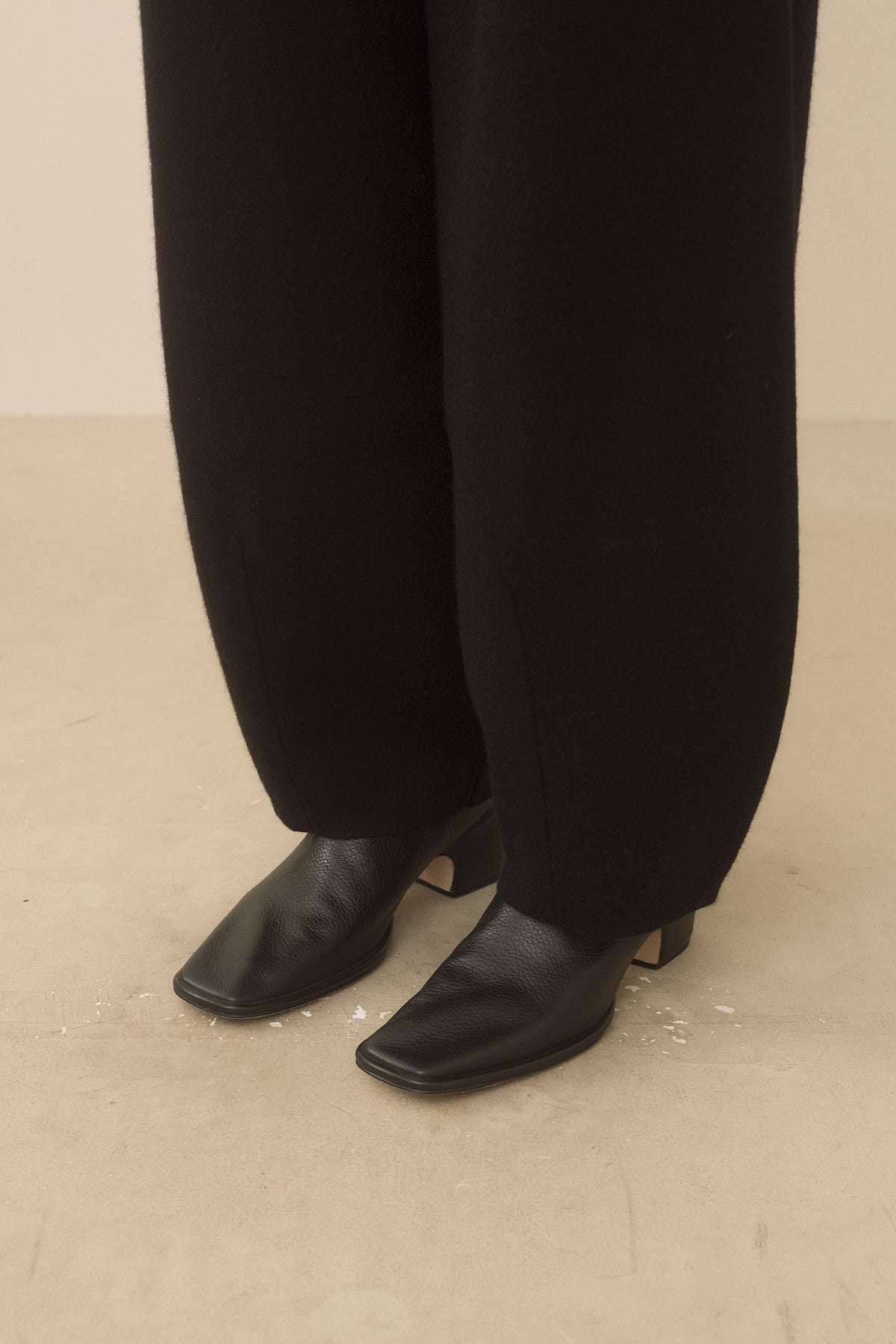 DOUBLE KNIT TAPER PANTS